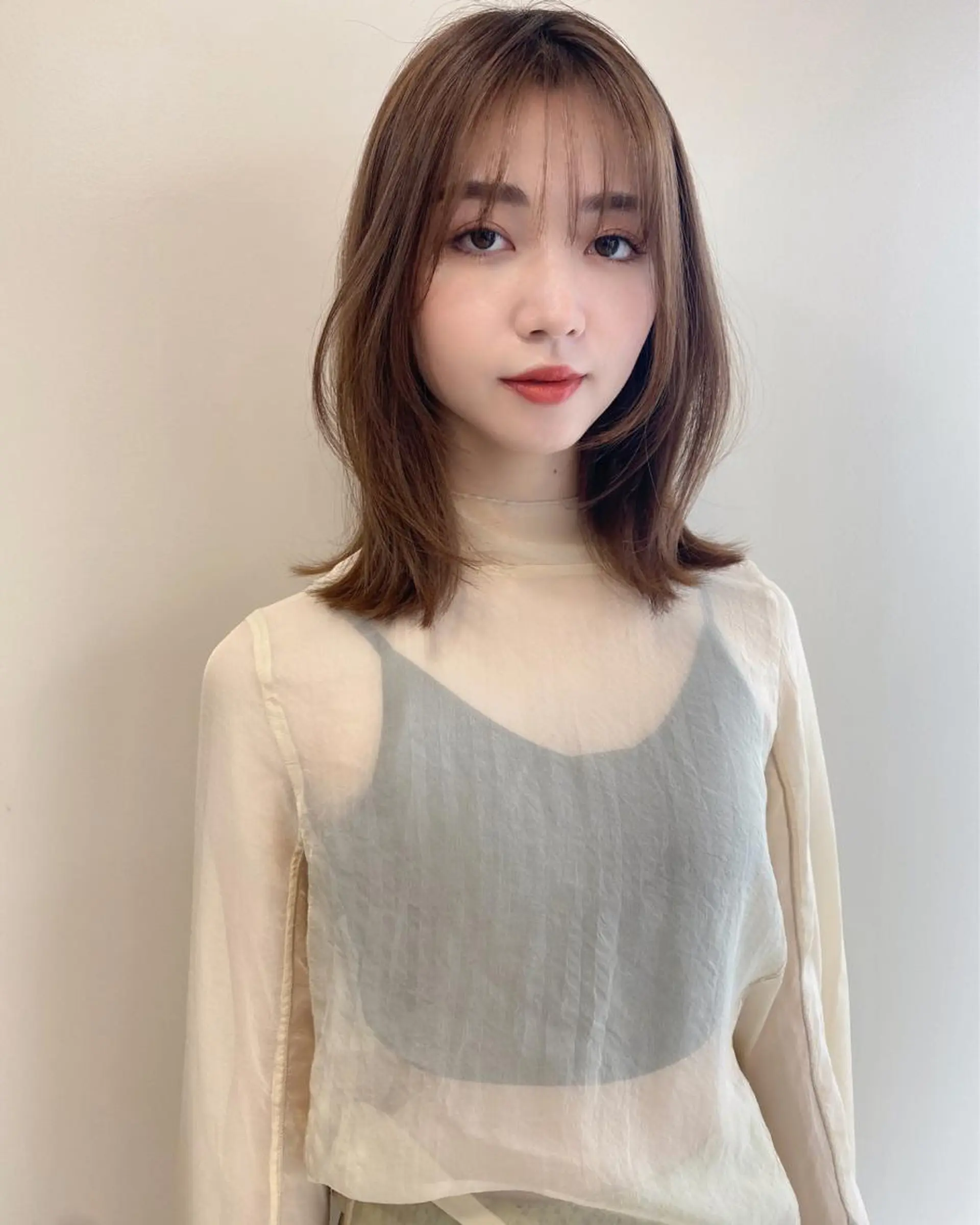 ミディアム 鎌倉 彩のヘアスタイル