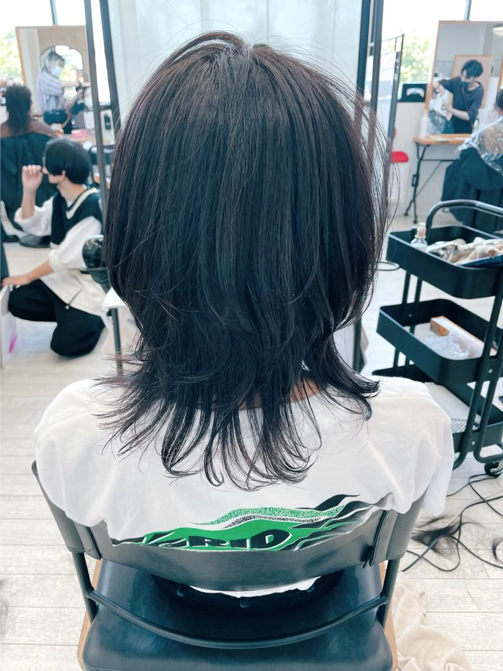 ミディアム カラー saito .のヘアスタイル
