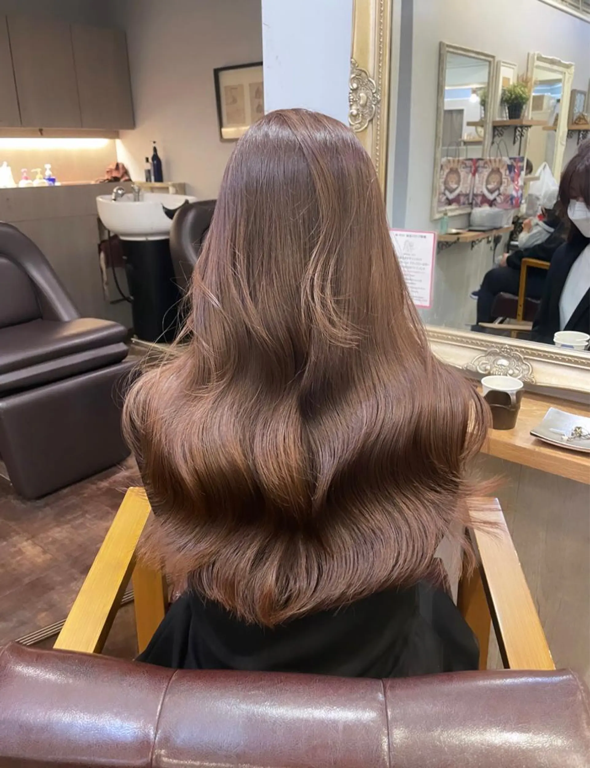 セミロング カラー ヘアカラー トリートメント layercut✂️ 韓国ヘア/髪質改善のヘアスタイル