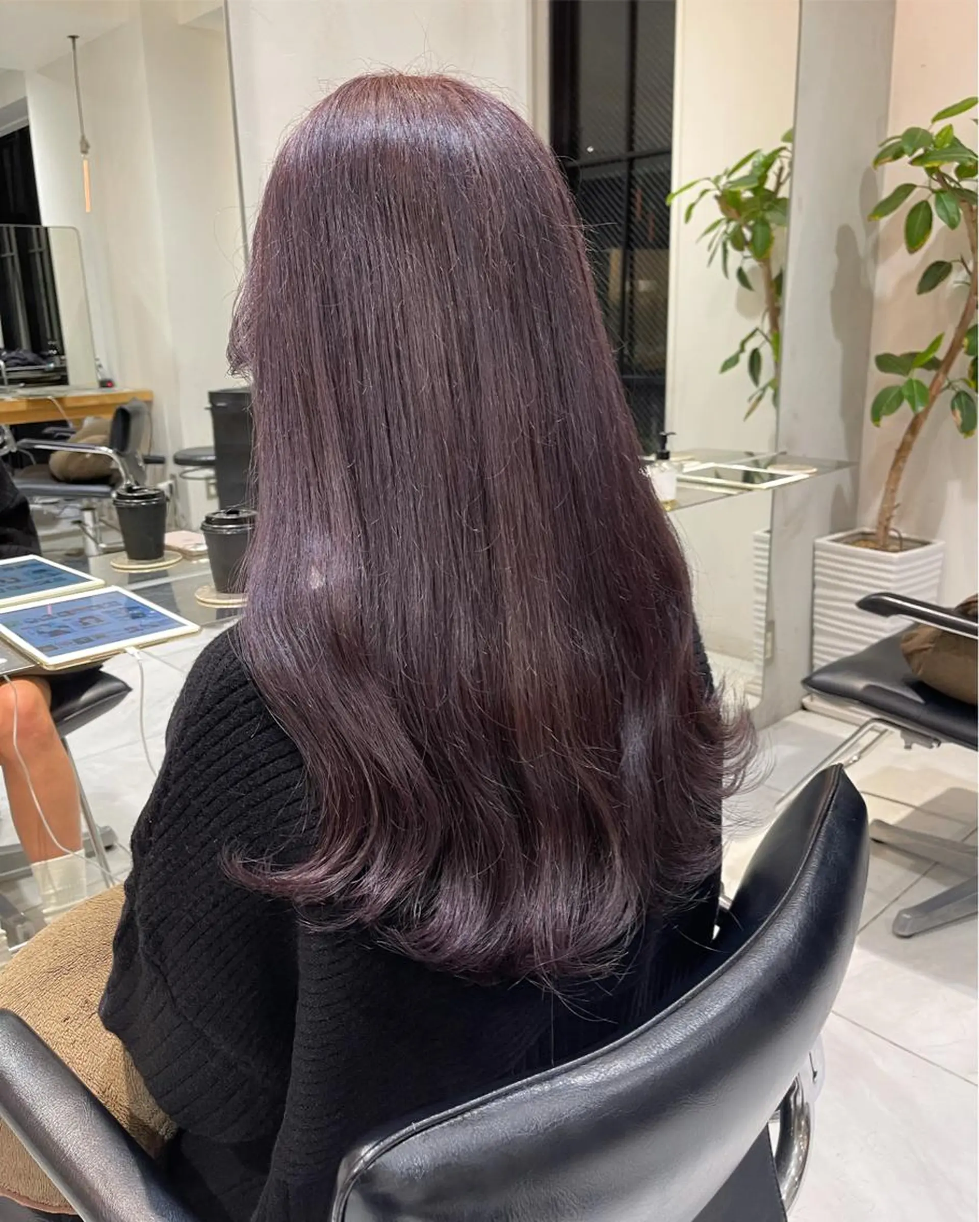 ロング カラー ラベンダーカラー ラベンダーグレー ヘアカラー トリートメント ヘッドスパ ラベンダー/レイヤー カット🤎mamiのヘアスタイル