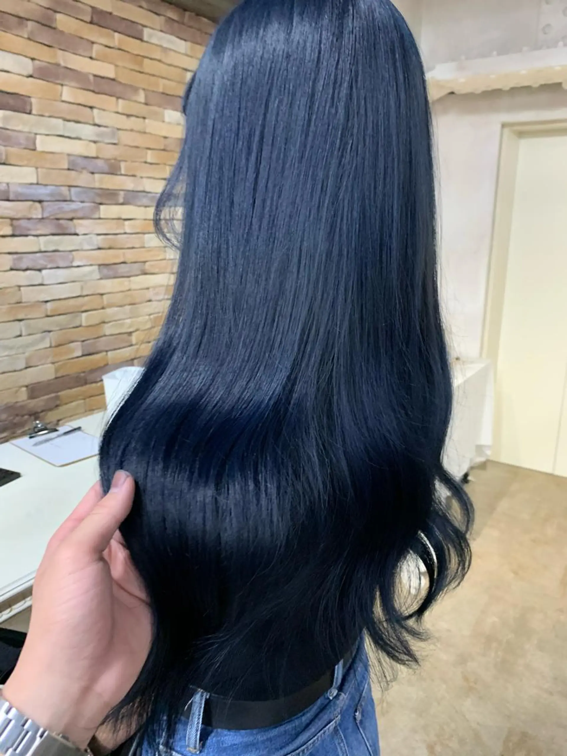 ロング カラー ブルーカラー ネイビーカラー ヘアカラー トリートメント 透明感カラー特化型 NAOKIのヘアスタイル