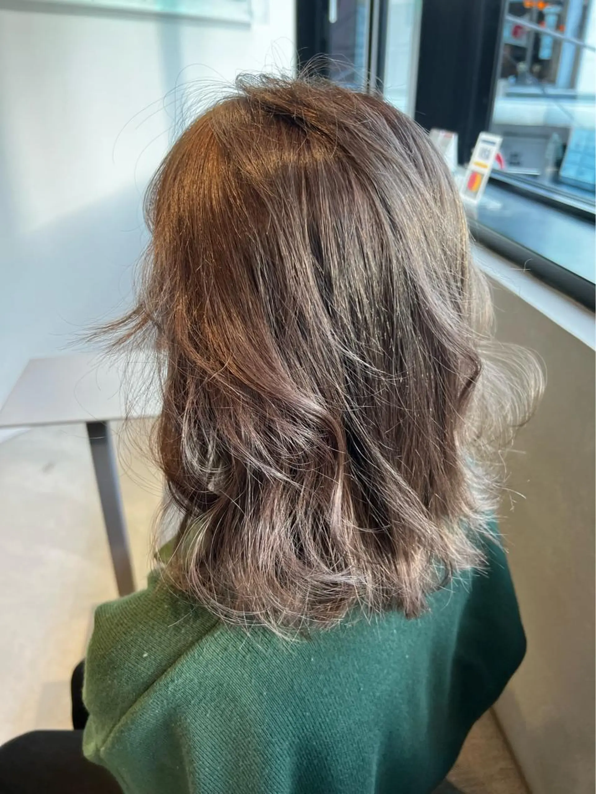 ミディアム カラー ベージュカラー ブラウンカラー ブラウンベージュ ヘアカラー トリートメント 🌐👽フクイ キララ🌎💎のヘアスタイル