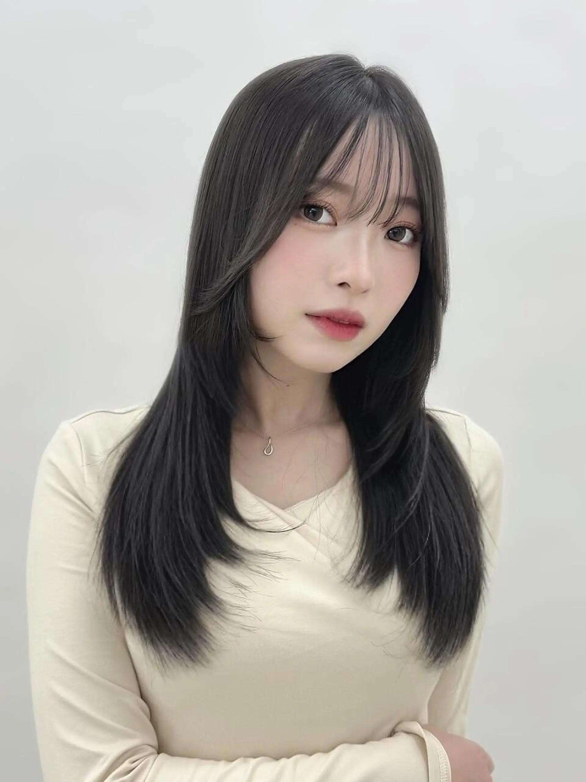 ロング ボブ 髪質改善 レイヤーカット 縮毛矯正 トリートメント カット ヘアカラー トリートメント Mina/岡山/矯正 ブリーチ/レイヤーのヘアスタイル