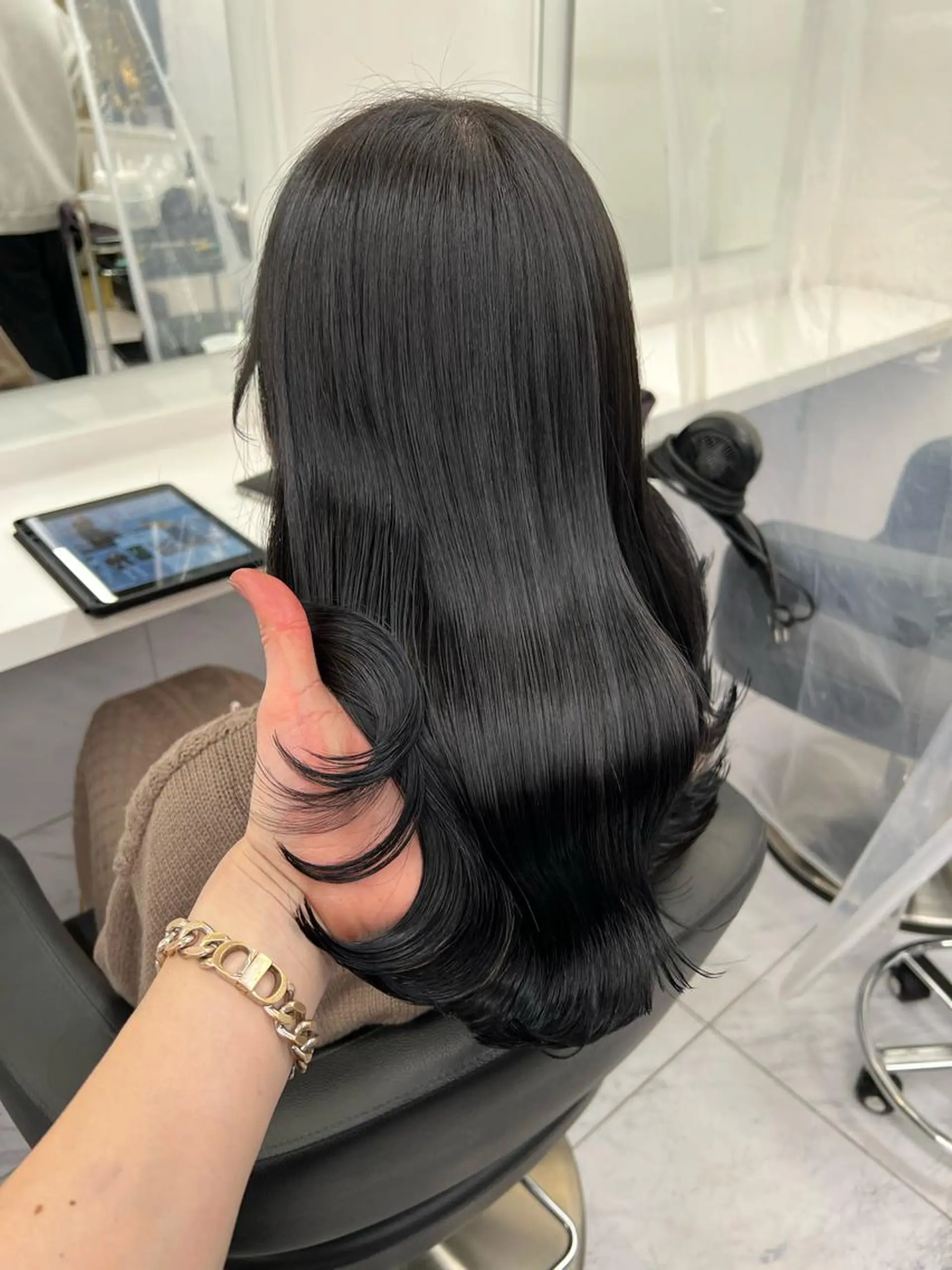 セミロング パーマ ヘアアレンジ メンズ マツエク・マツパ 韓国風ベージュ🤎 赤みなし🌿横浜🤎のヘアスタイル