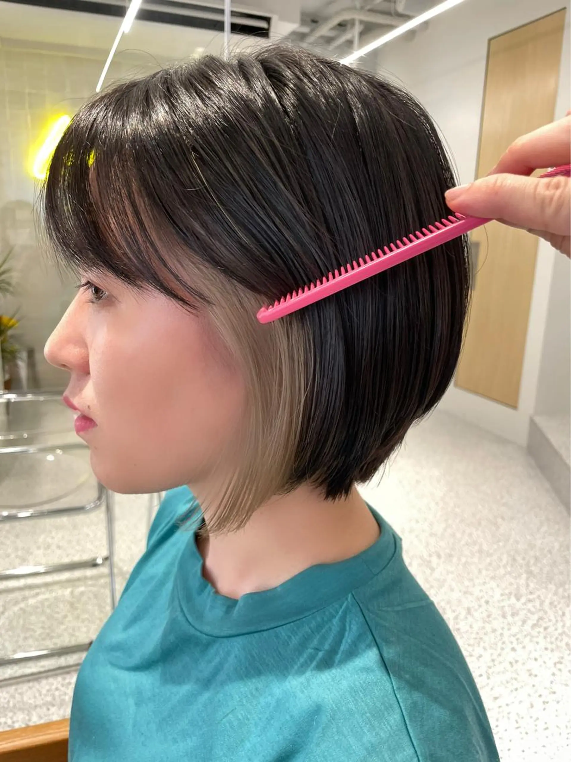 ショート カラー 遠藤 眞実のヘアスタイル