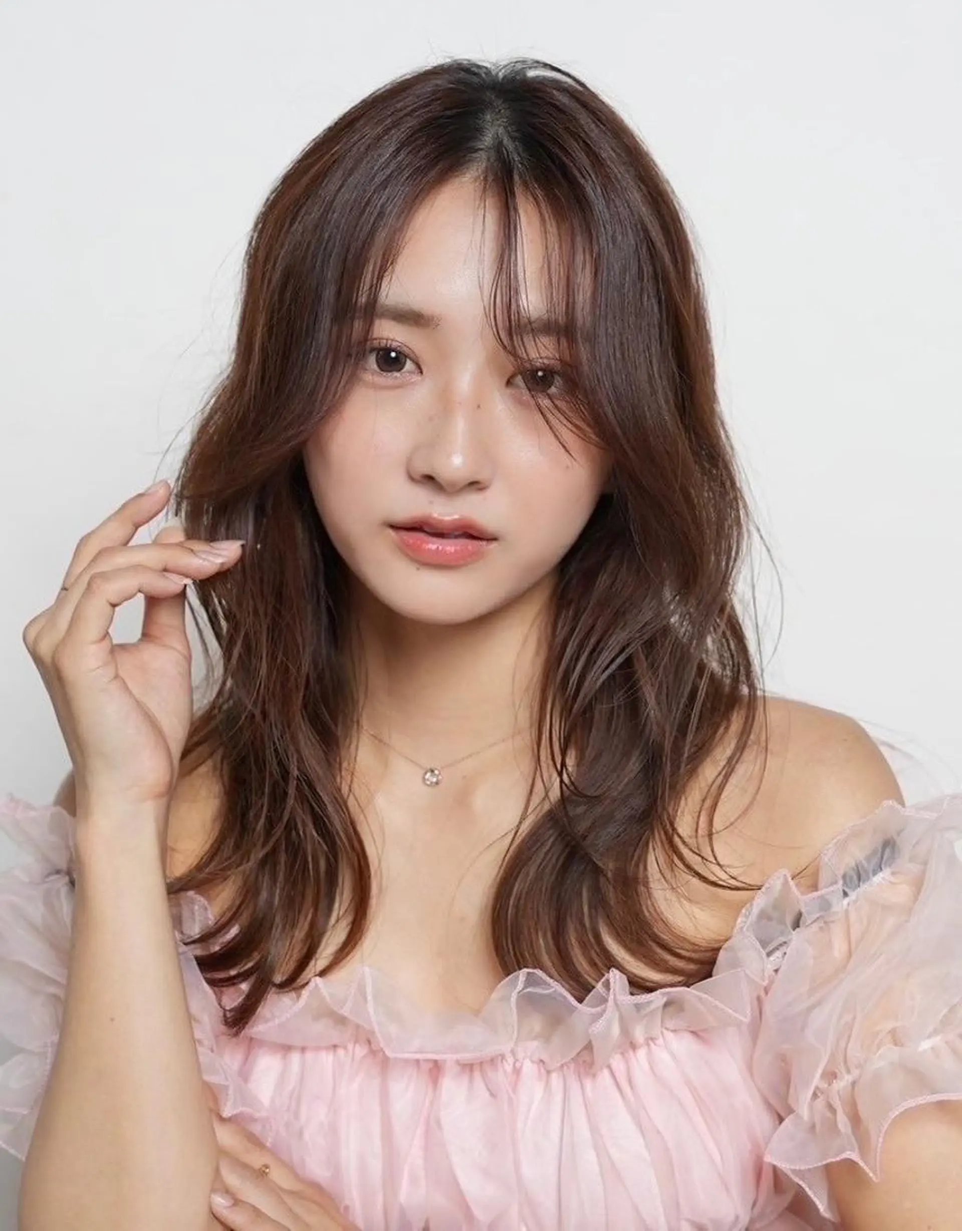 セミロング 毛流れパーマ&縮毛 ⚔️夢生志(ゆうし)のヘアスタイル