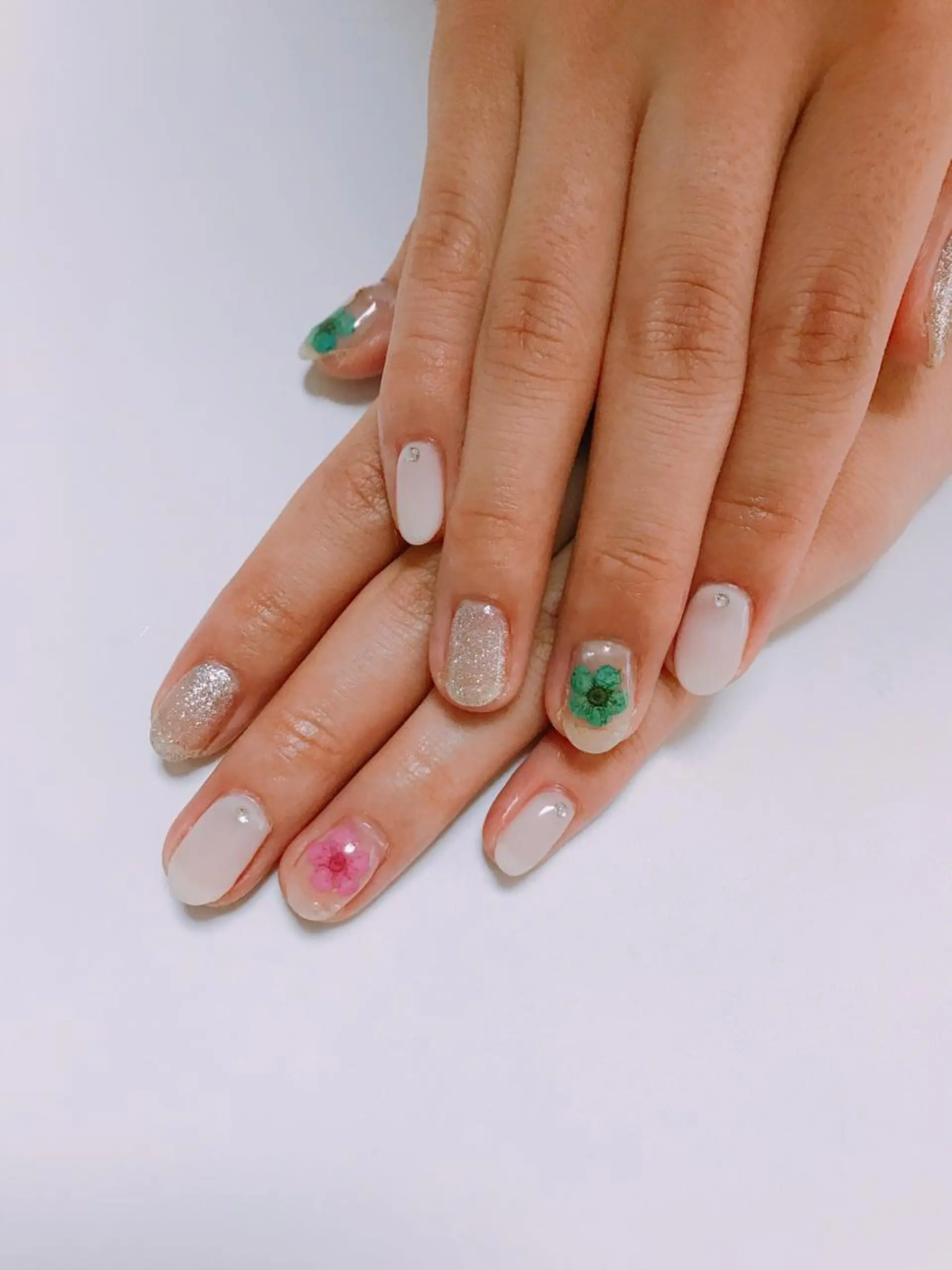 ネイル 【カメレオン】 上村 祥子のヘアスタイル