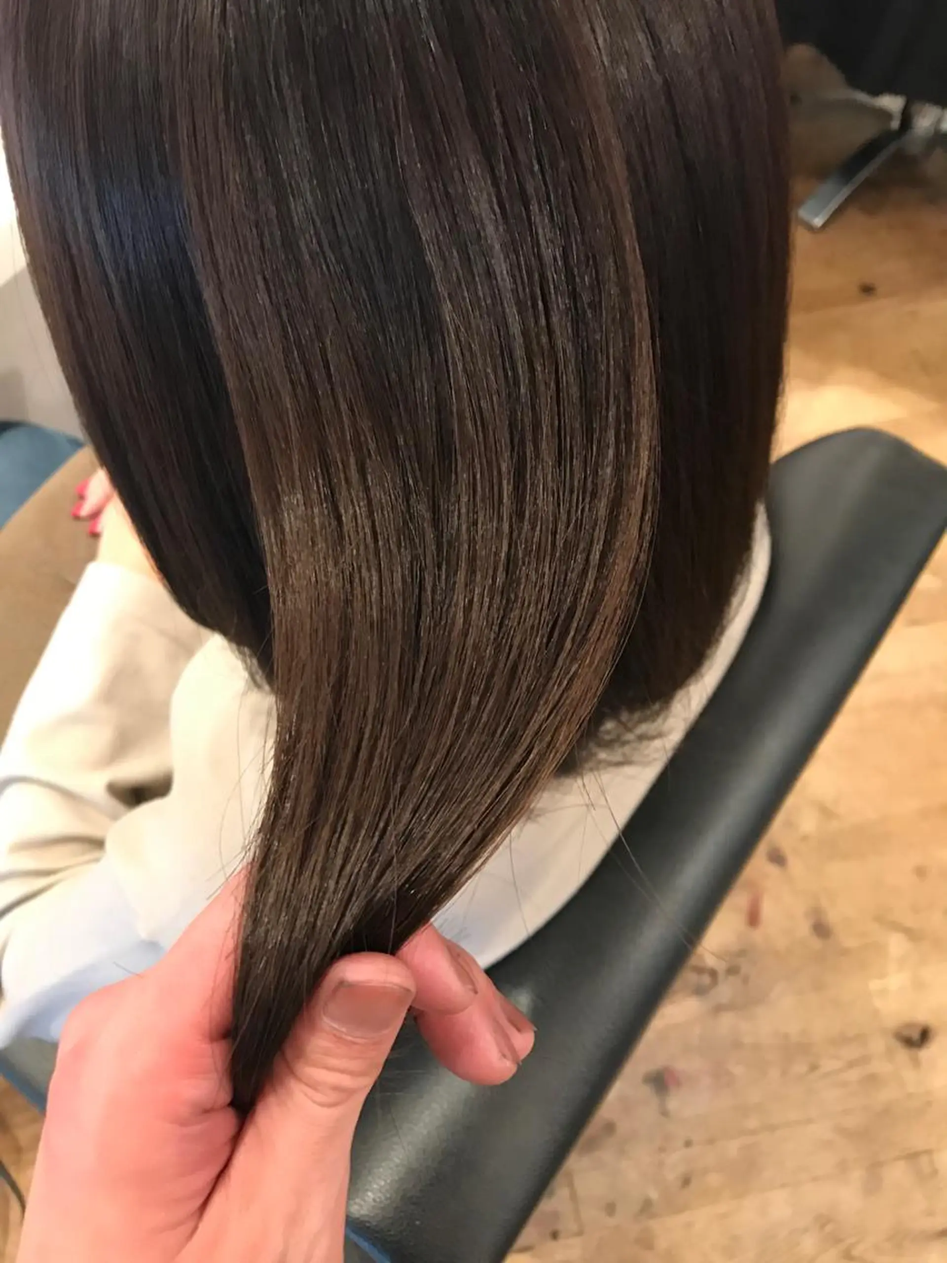 ミディアム カラー ヘアアレンジ 黒髪 ブルーカラー ブルージュ 透明感カラー グレージュ 代官山/恵比寿所属・髪質改善/縮毛矯正 専門　代官山/恵比寿のヘアスタイル