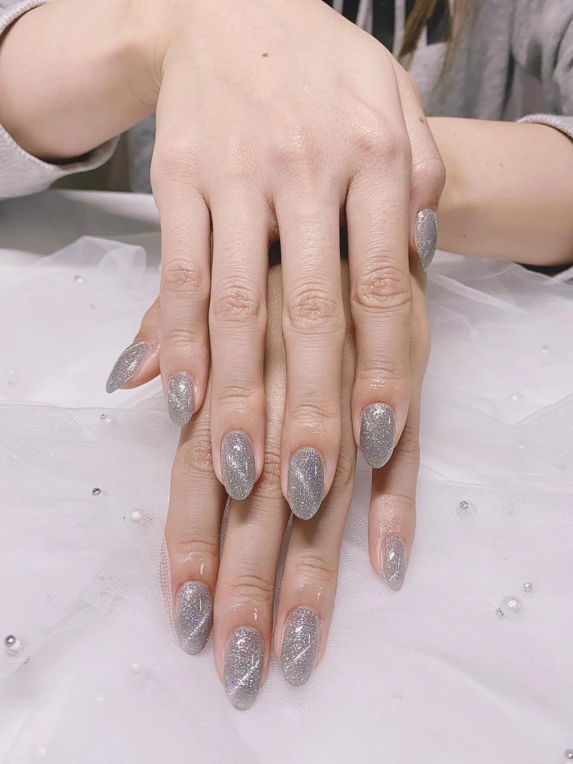 ネイル マグネットネイル シルバー ハンドネイル Jasmine nailsalon所属・ジャスミン ネイルサロンのネイルデザイン