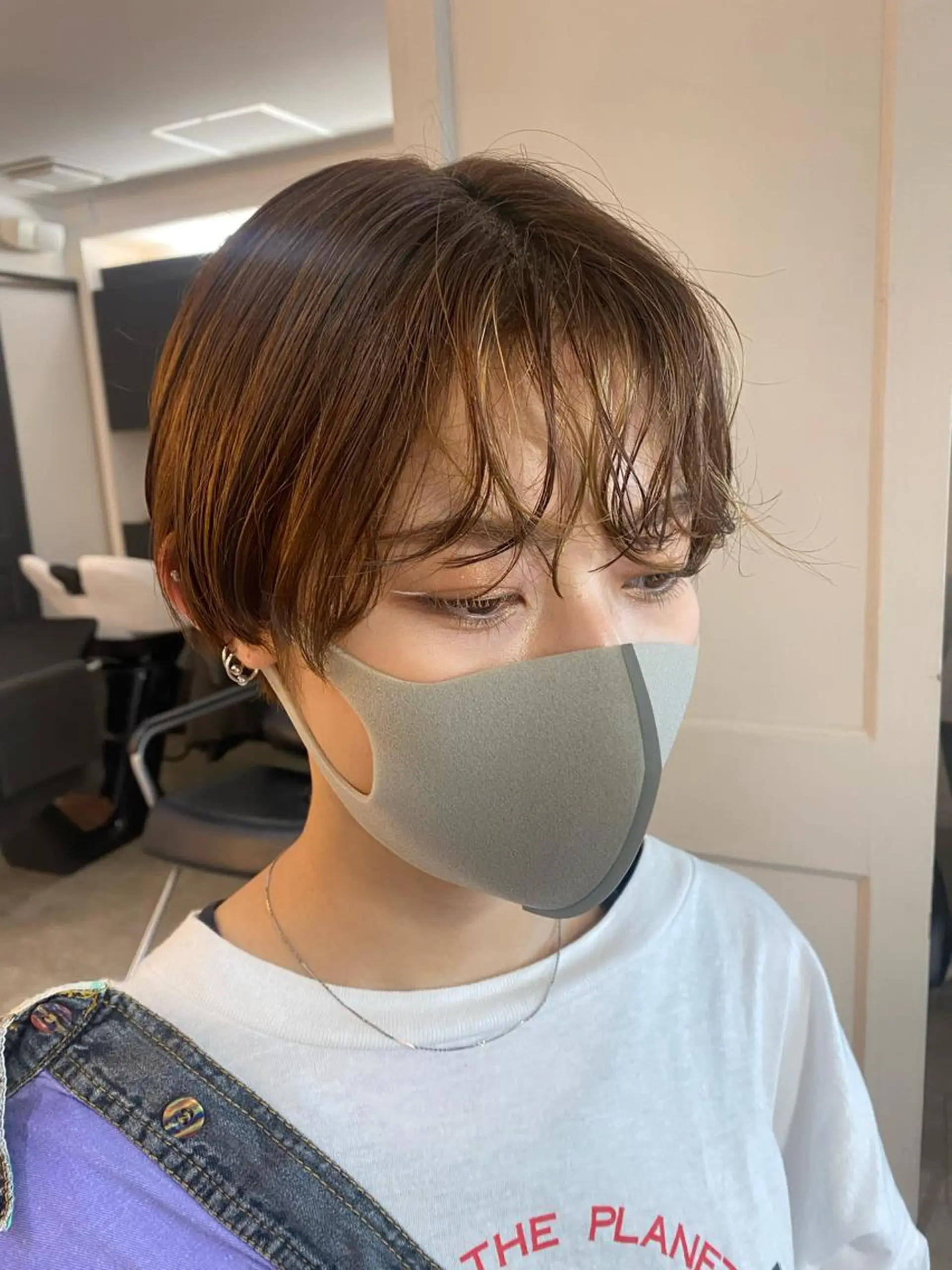ショート パーマ ハイライト 髪質改善 韓国風ヘア 縮毛矯正 トリートメント ボブ/透明感カラー 岸本涼奈のヘアスタイル
