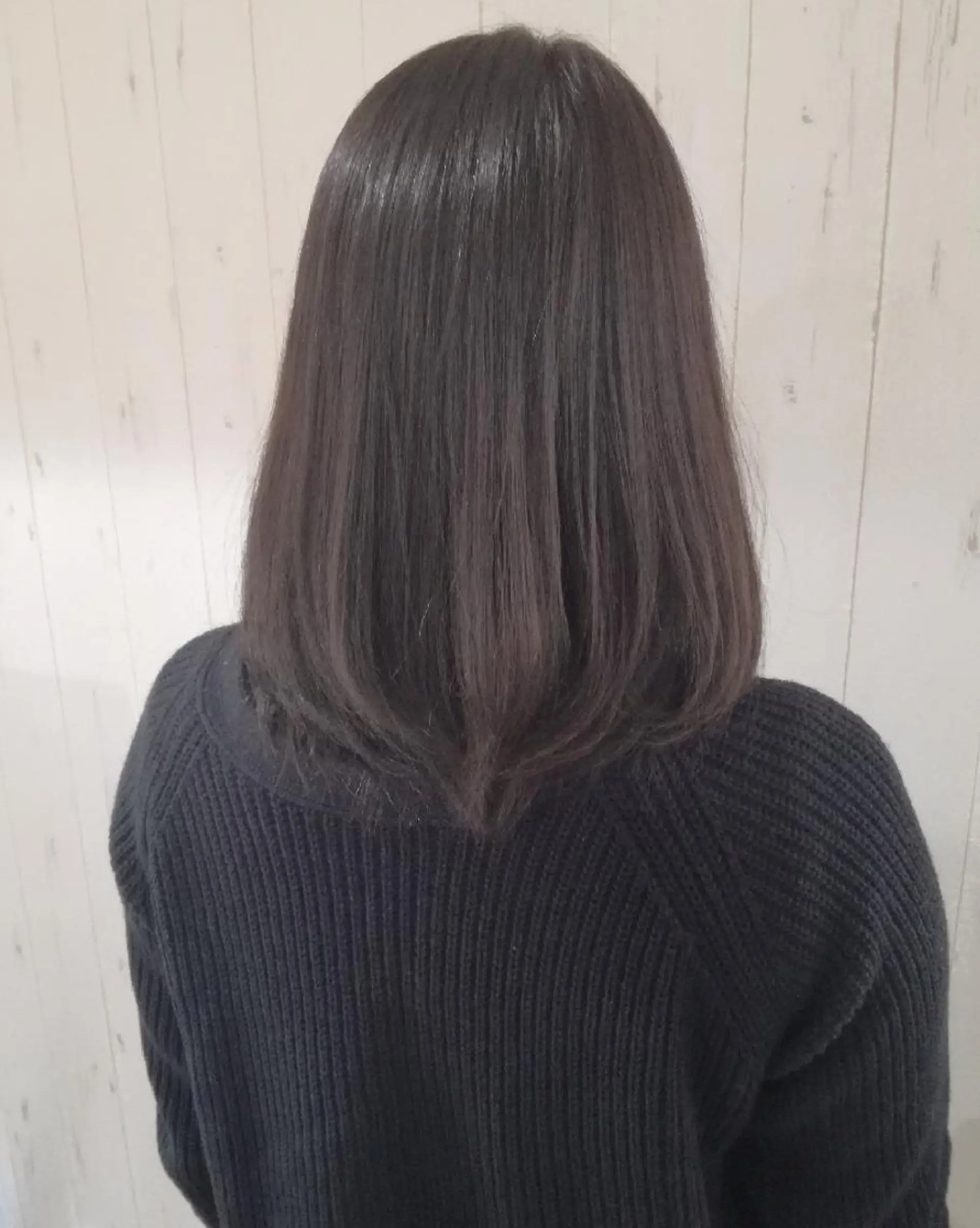 ミディアム カラー グレージュ 西川 敏夫のヘアスタイル