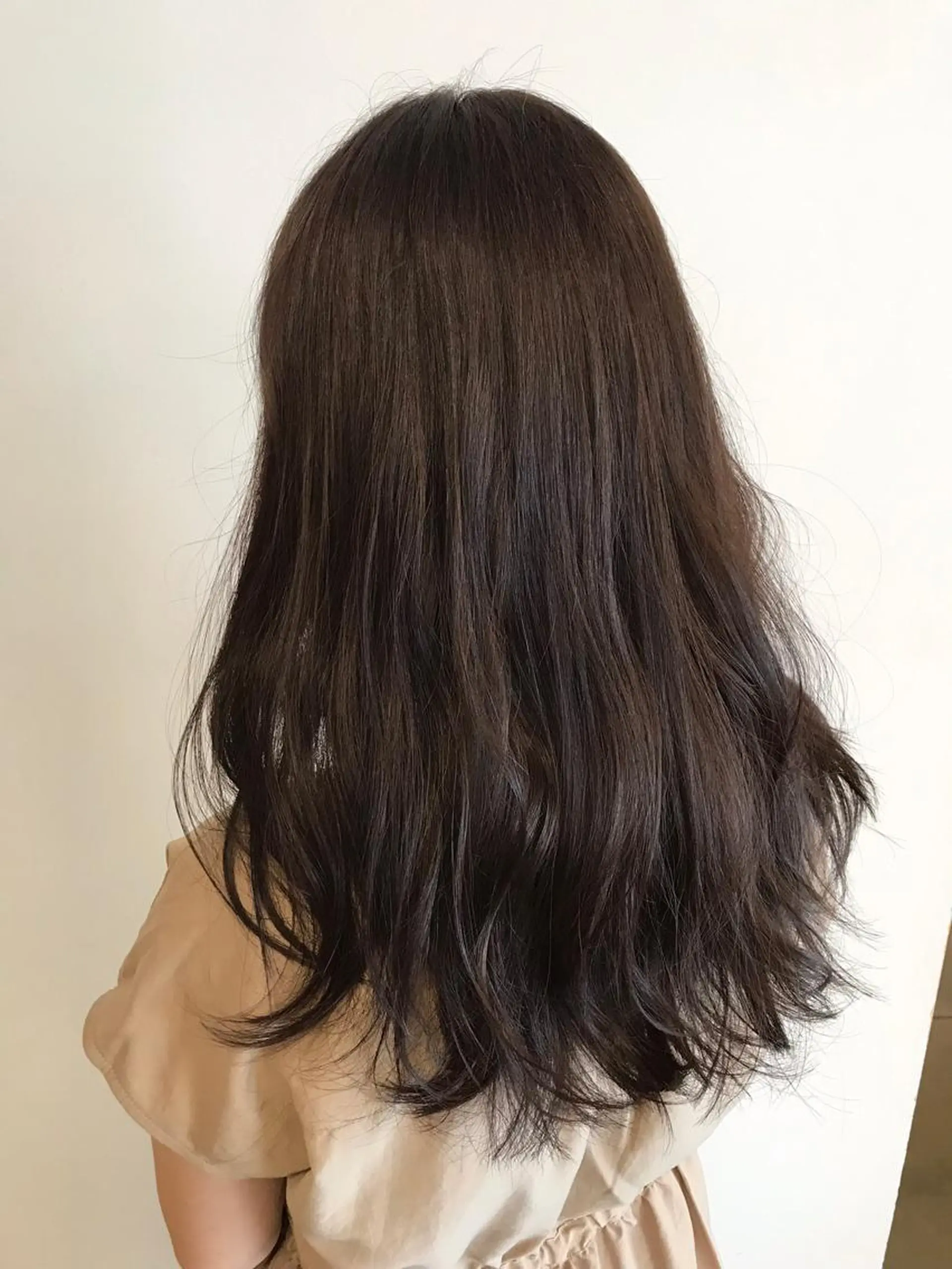 セミロング カラー ブラウンカラー オリーブブラウン デザインカラー🌈 高木リョウのヘアスタイル