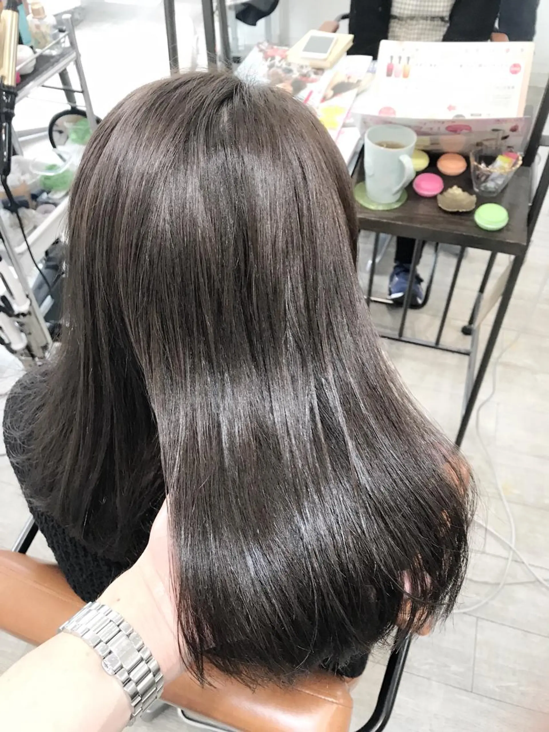 セミロング カラー イルミナカラー トップスタイリスト Yamato.hのヘアスタイル