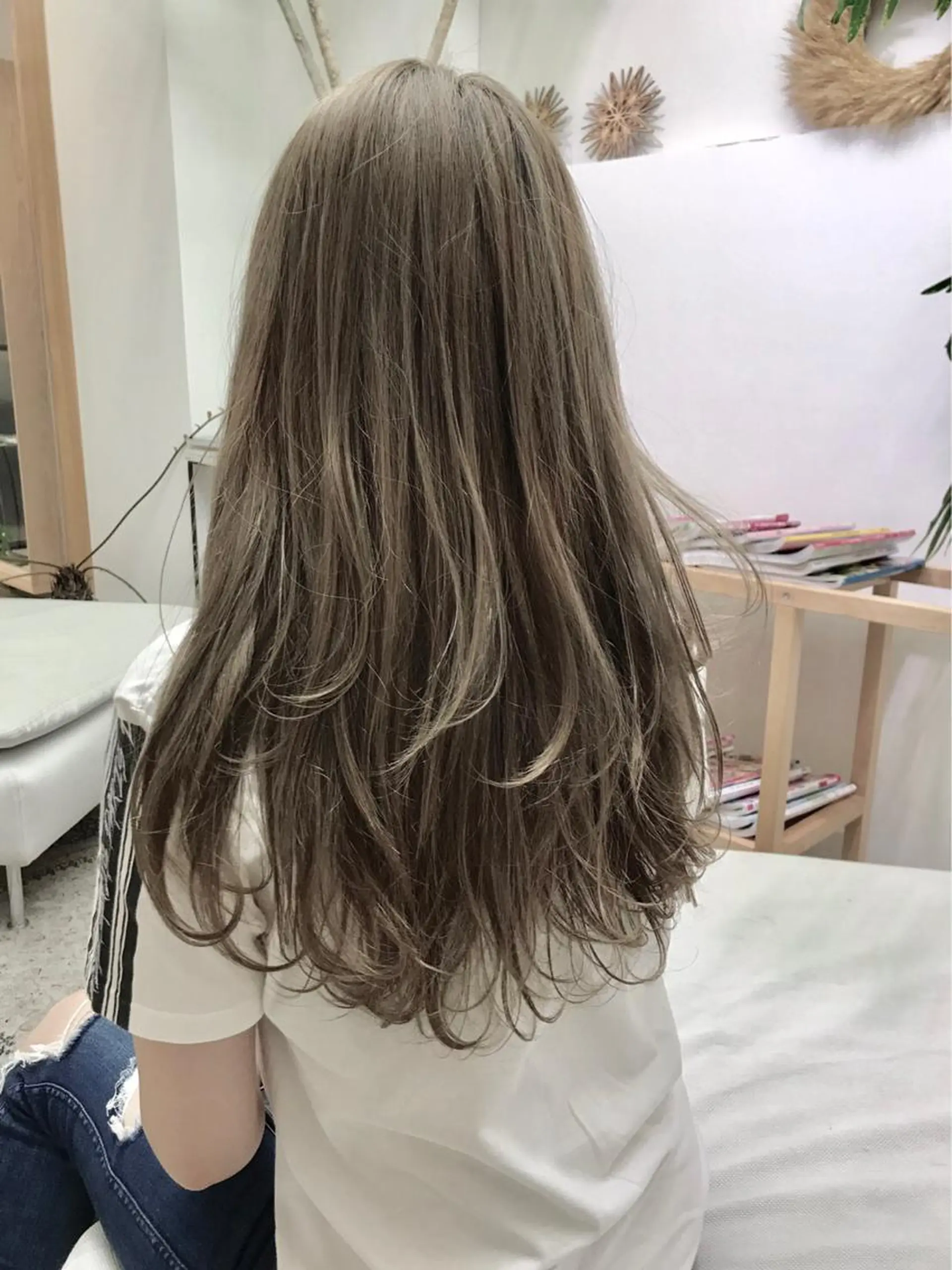 ロング ヘアカラー ✨オール年代🆗 🤍内田亜由子のヘアスタイル