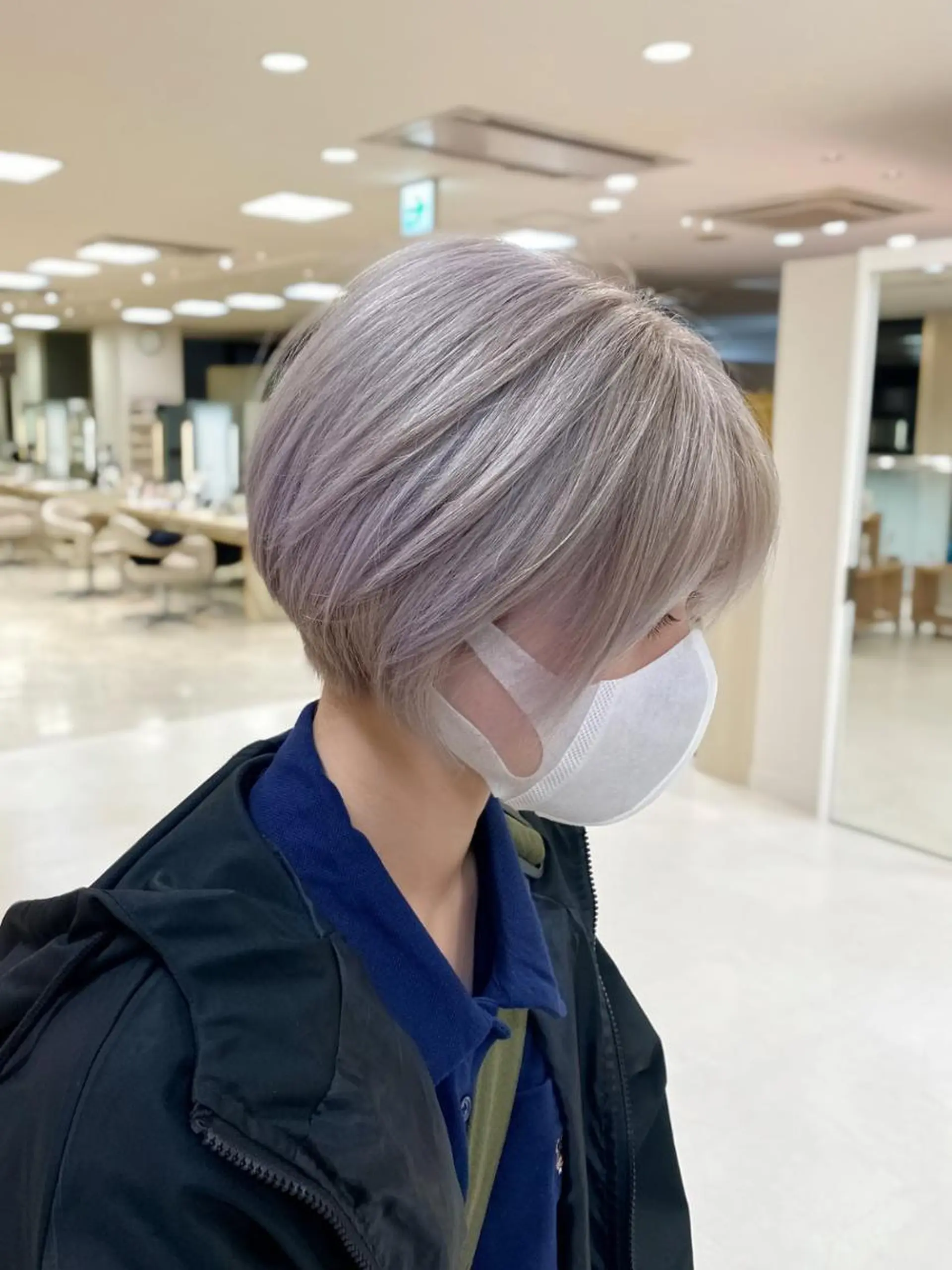 カラー ショート 銀座メンズパーマ🦚 ブリーチ🌿レイヤーのヘアスタイル