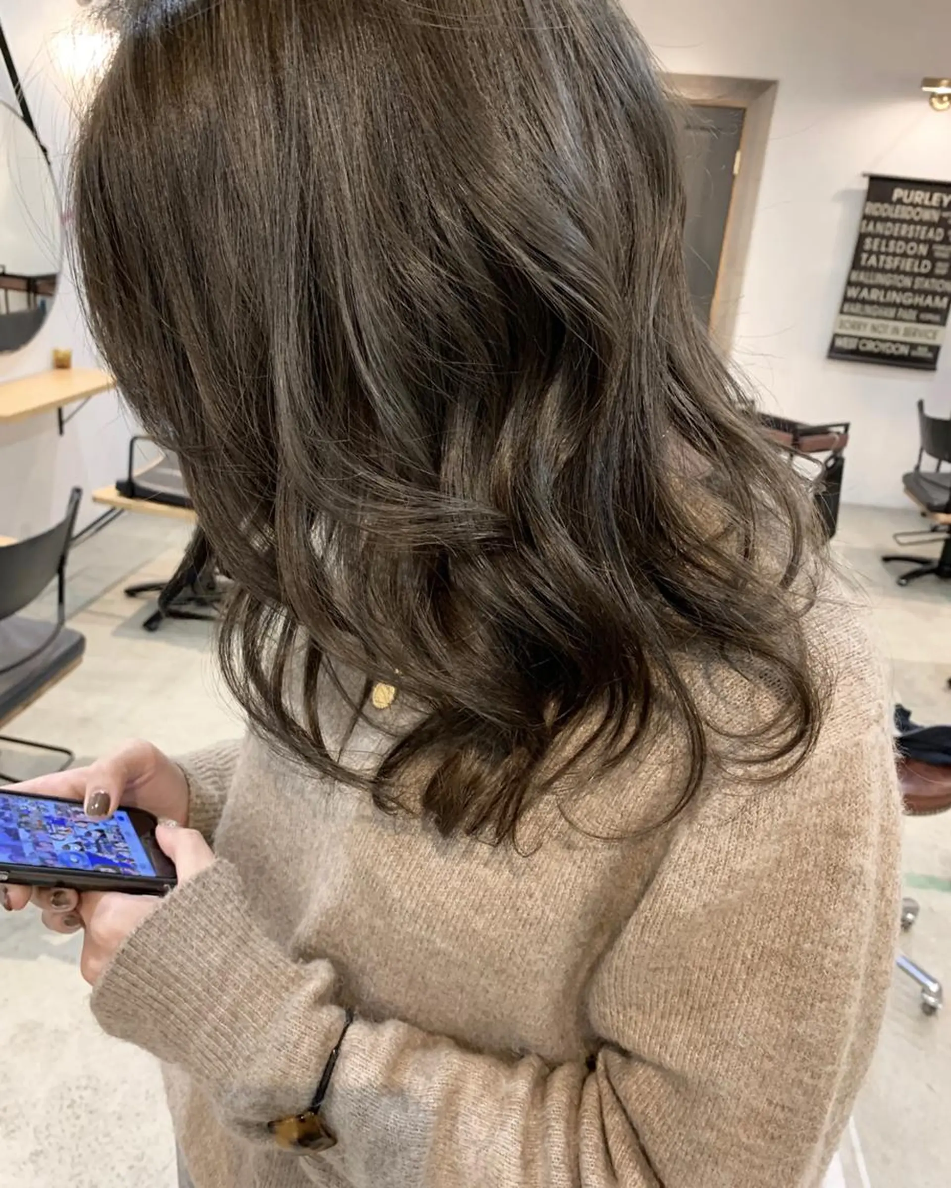 ロング カラー パーマ ヘアアレンジ メンズ キッズ ネイル マツエク・マツパ 中津No.1髪質改善 店長✨透ける暗髪のヘアスタイル