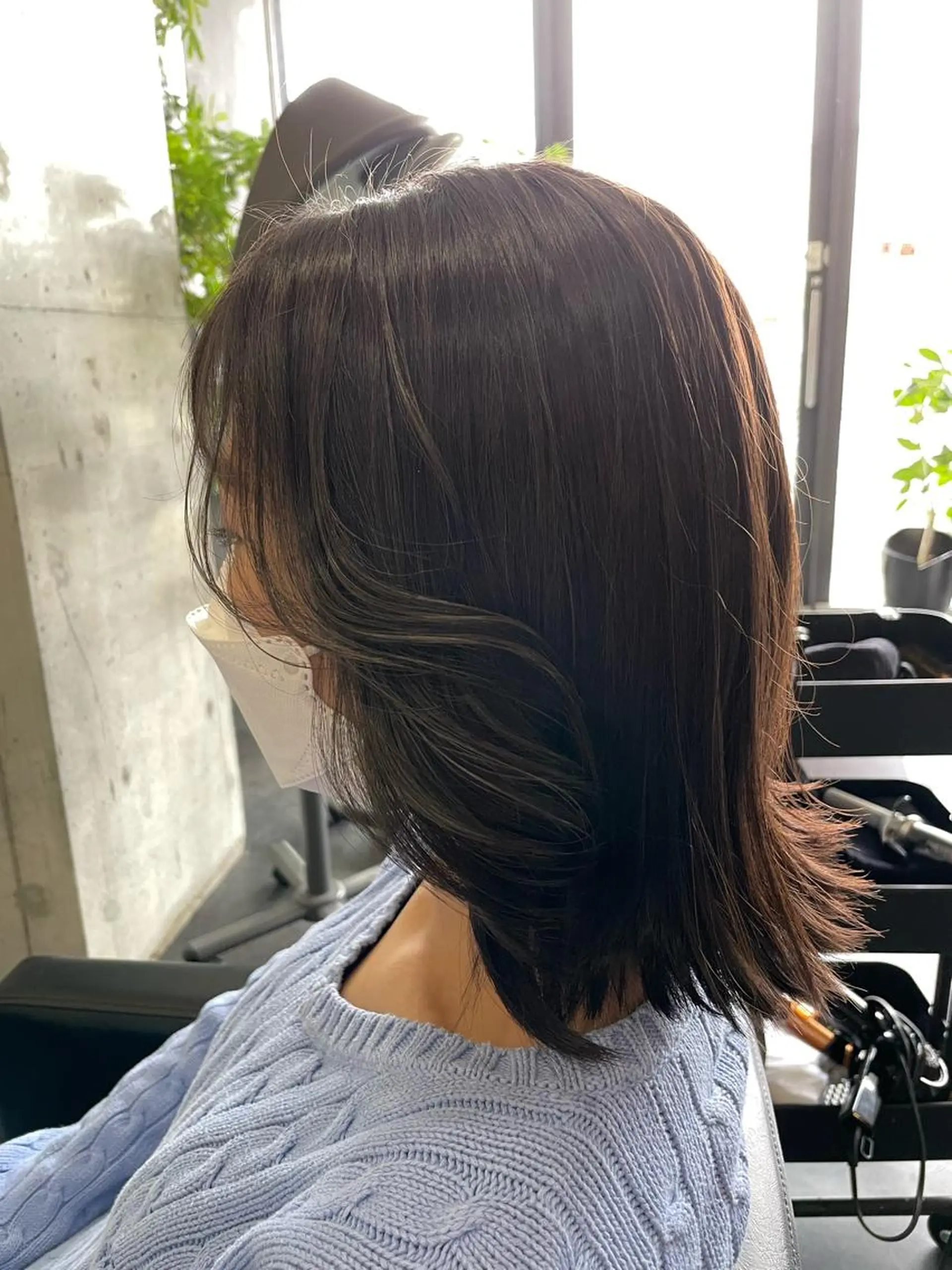 ミディアム カラー ミディアムパーマ グレージュ ハイライトカラー インナーカラー ハイライト カット ヘアカラー トリートメント SHINYA シンヤヘアーズのヘアスタイル