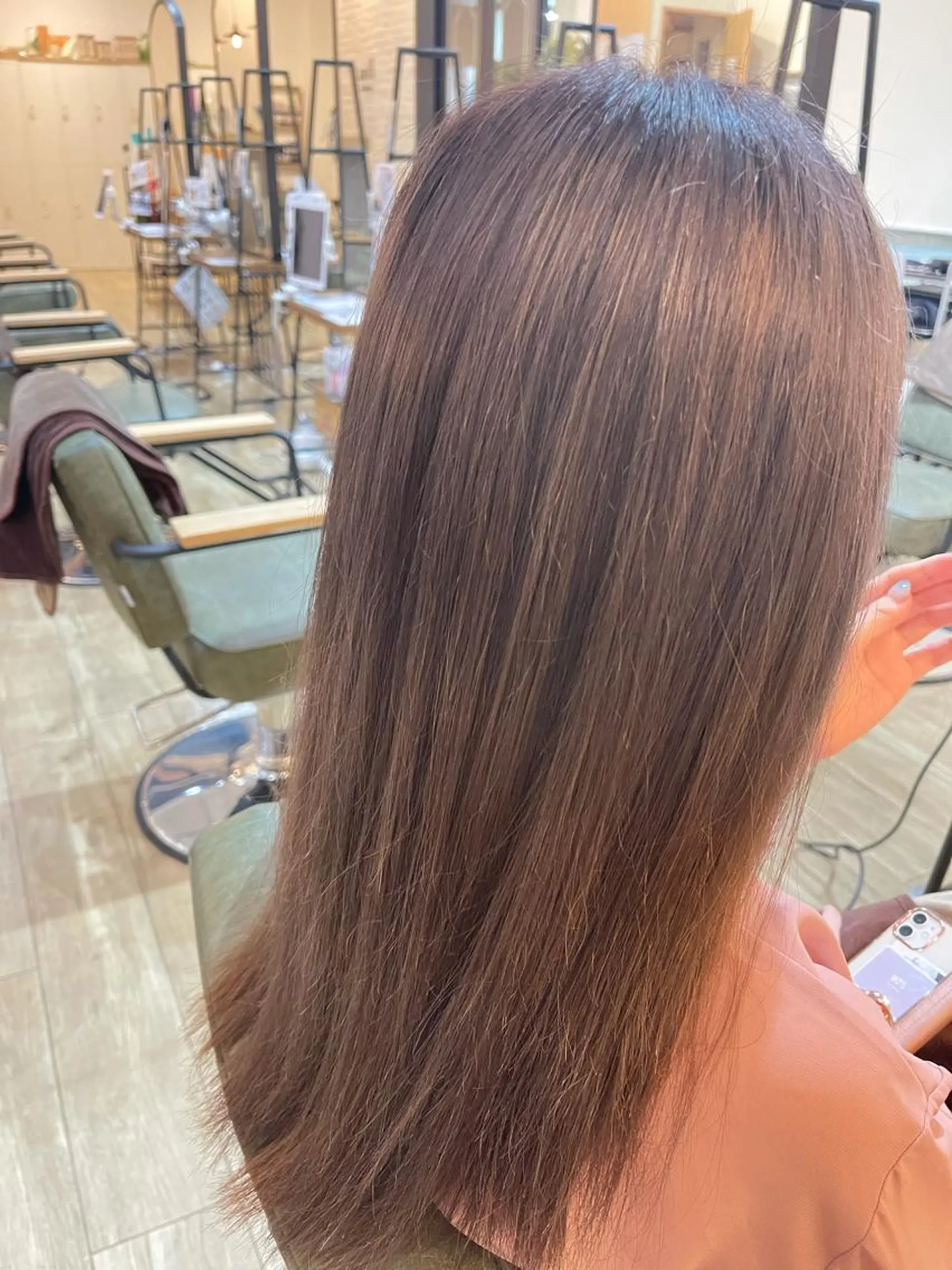 ロング カラー Fiona by ganesha【フィオナ バイ ガネイシャ】所属・八田 遥のヘアスタイル