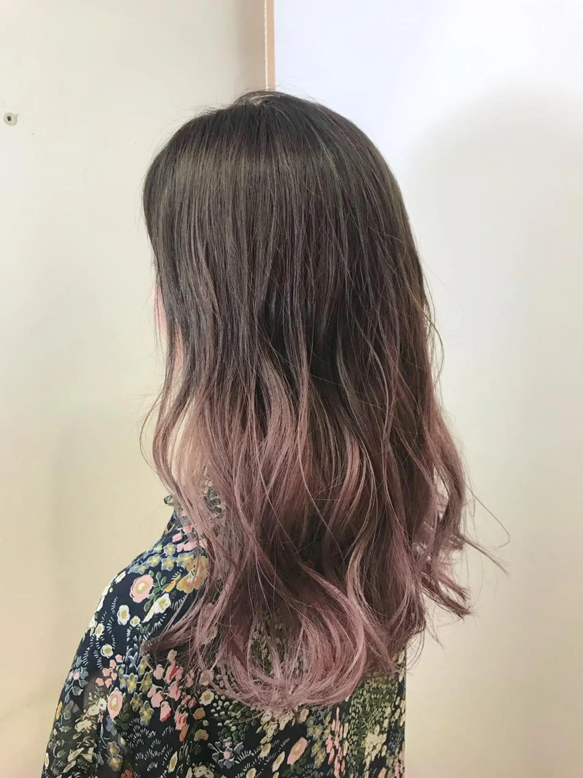 セミロング ヘアカラー トリートメント ヘアセット ハルカ/透け感カラー /顔周りレイヤーのヘアスタイル