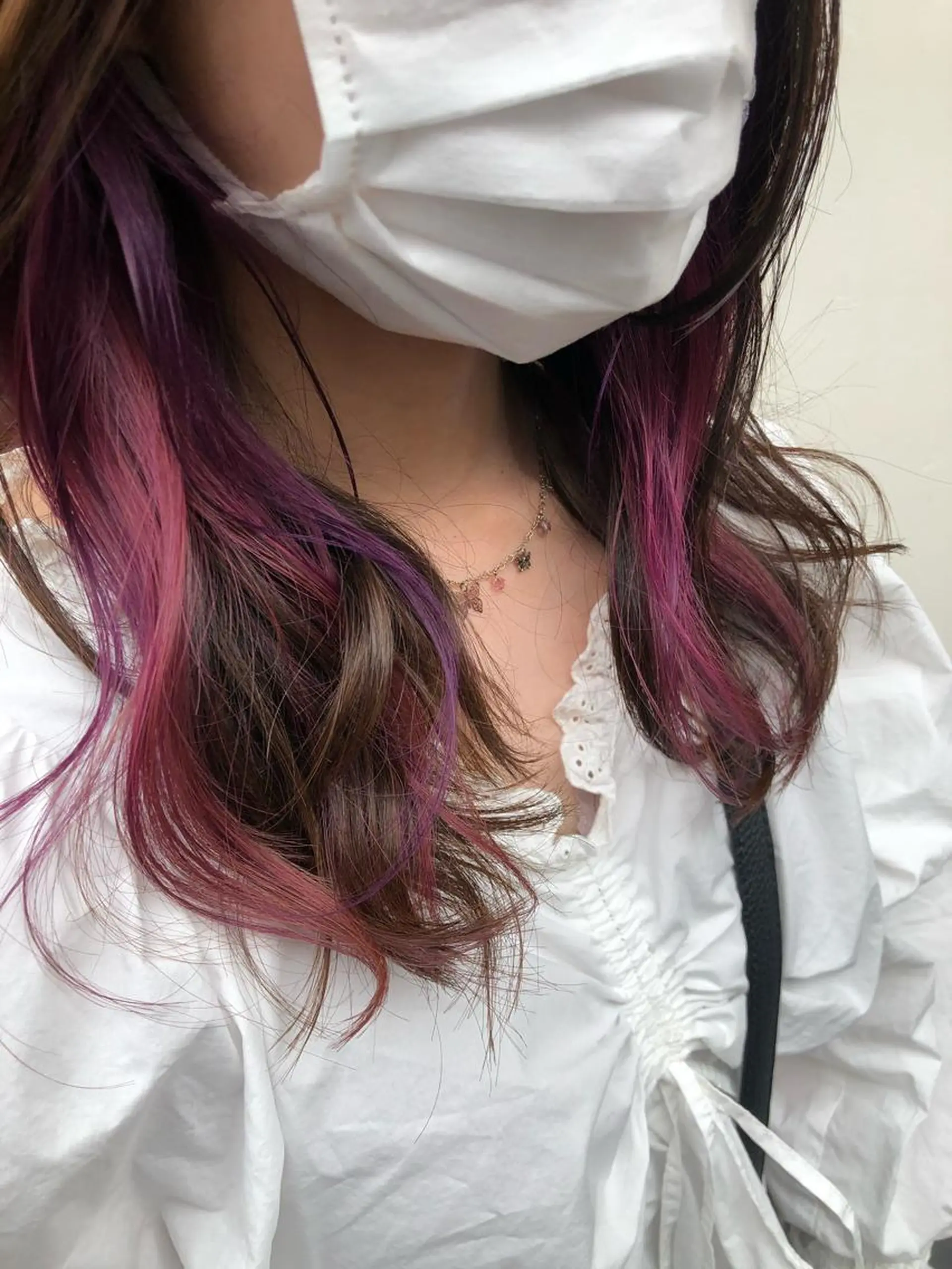 ミディアム カラー アッシュ バレイヤージュ ミストバング ベージュカラー ブリーチ カット ヘアカラー トリートメント 原宿サロン代表 デザインカラー伊藤卓のヘアスタイル