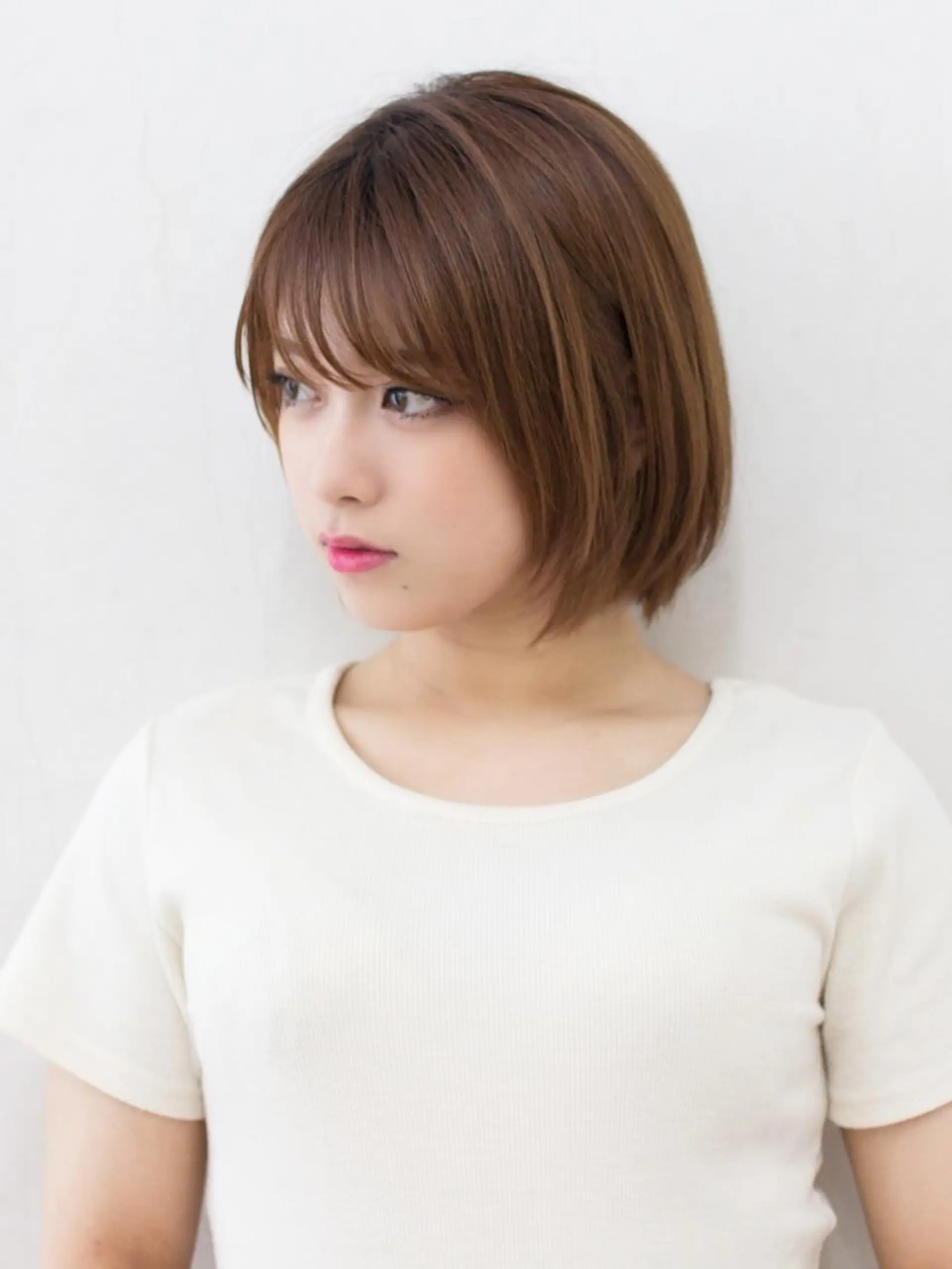 ショート 切りっぱなしボブ ショートボブ ボブ ハイライト シースルーバング 髪質改善/茅ヶ崎 マツモト リョウのヘアスタイル