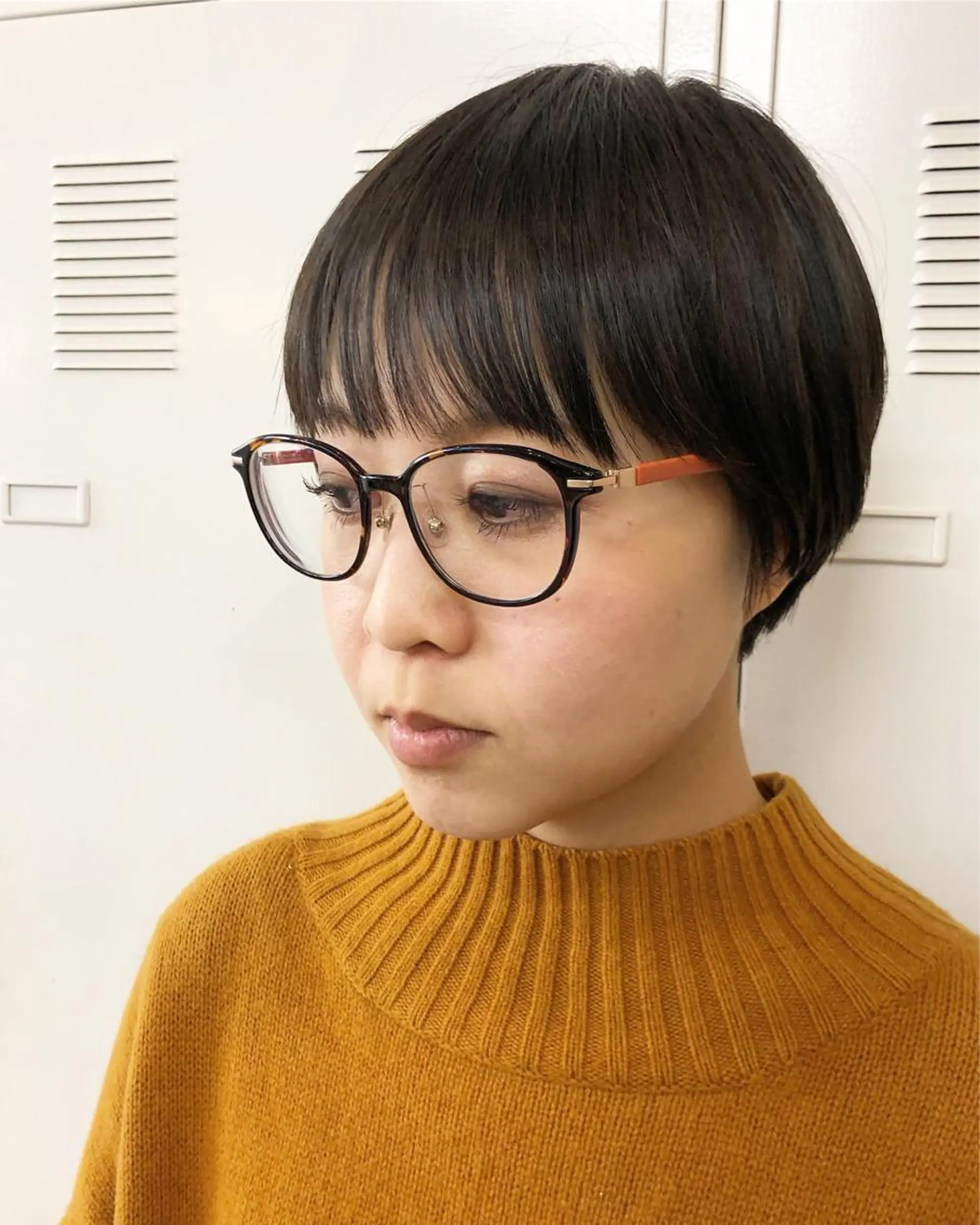 ショート クロスパーマ× 透明感カラー✂︎のヘアスタイル