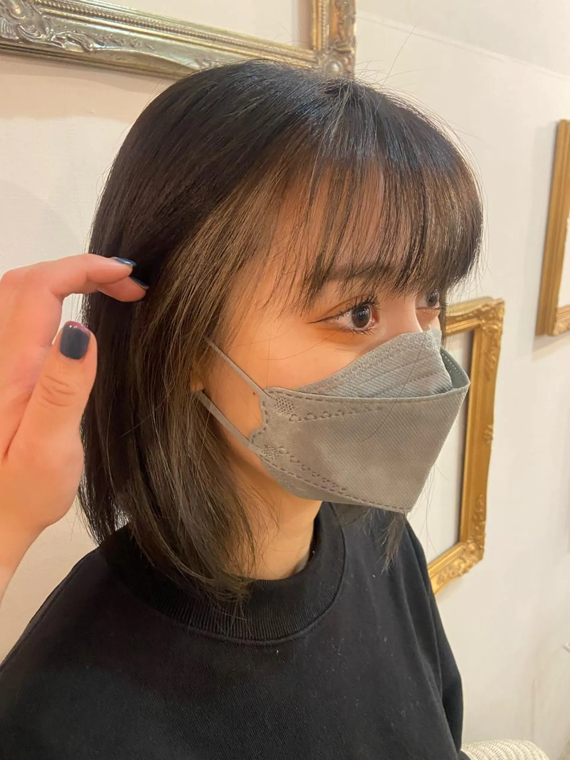 ミディアム カラー インナーカラー オリーブグレー スギ リンカのヘアスタイル