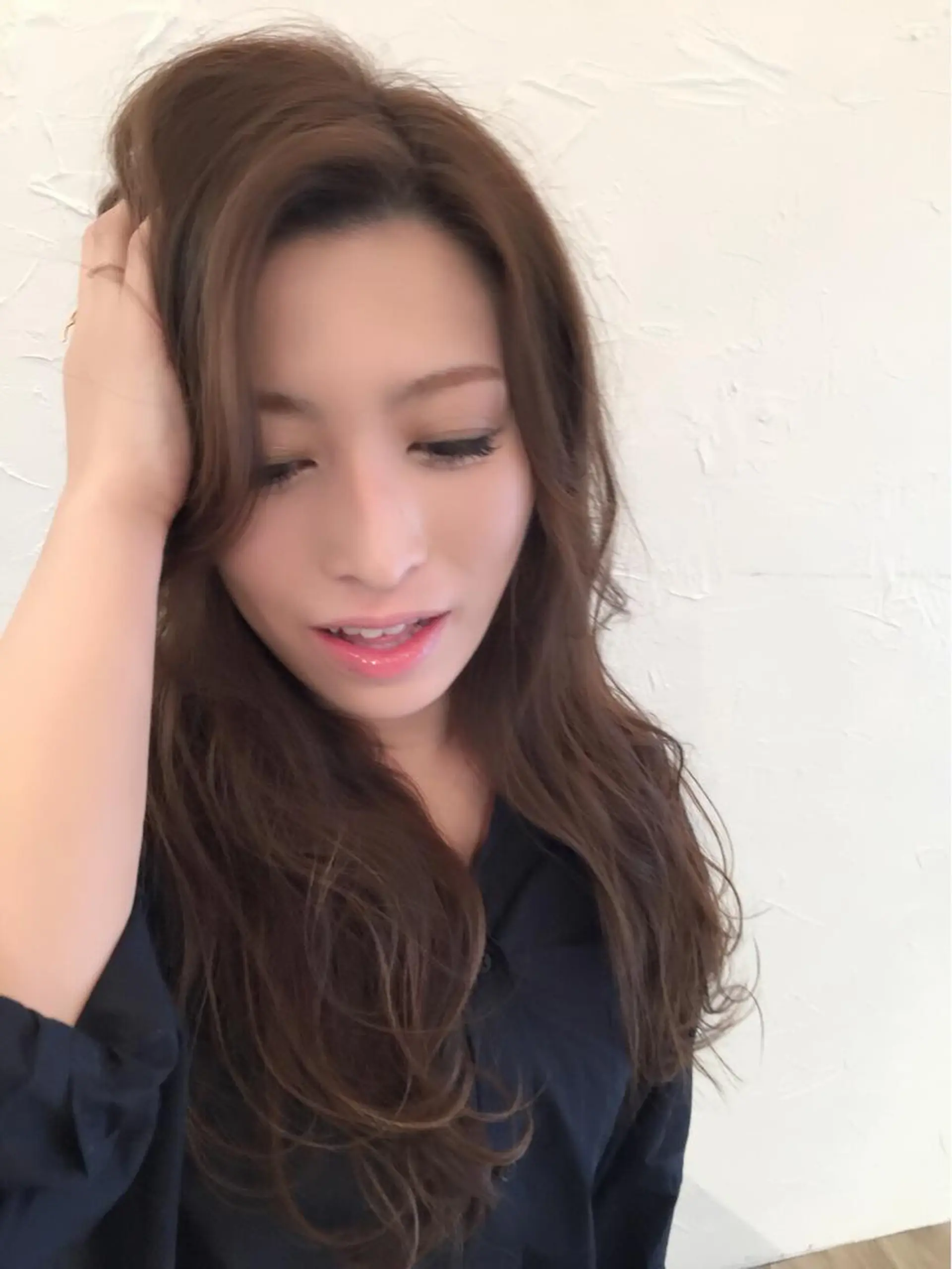 ミディアム セミロング ロング カラー パーマ ベージュカラー ヌーディベージュ 👑圧倒的カラー👑 佐々木祐希のヘアスタイル