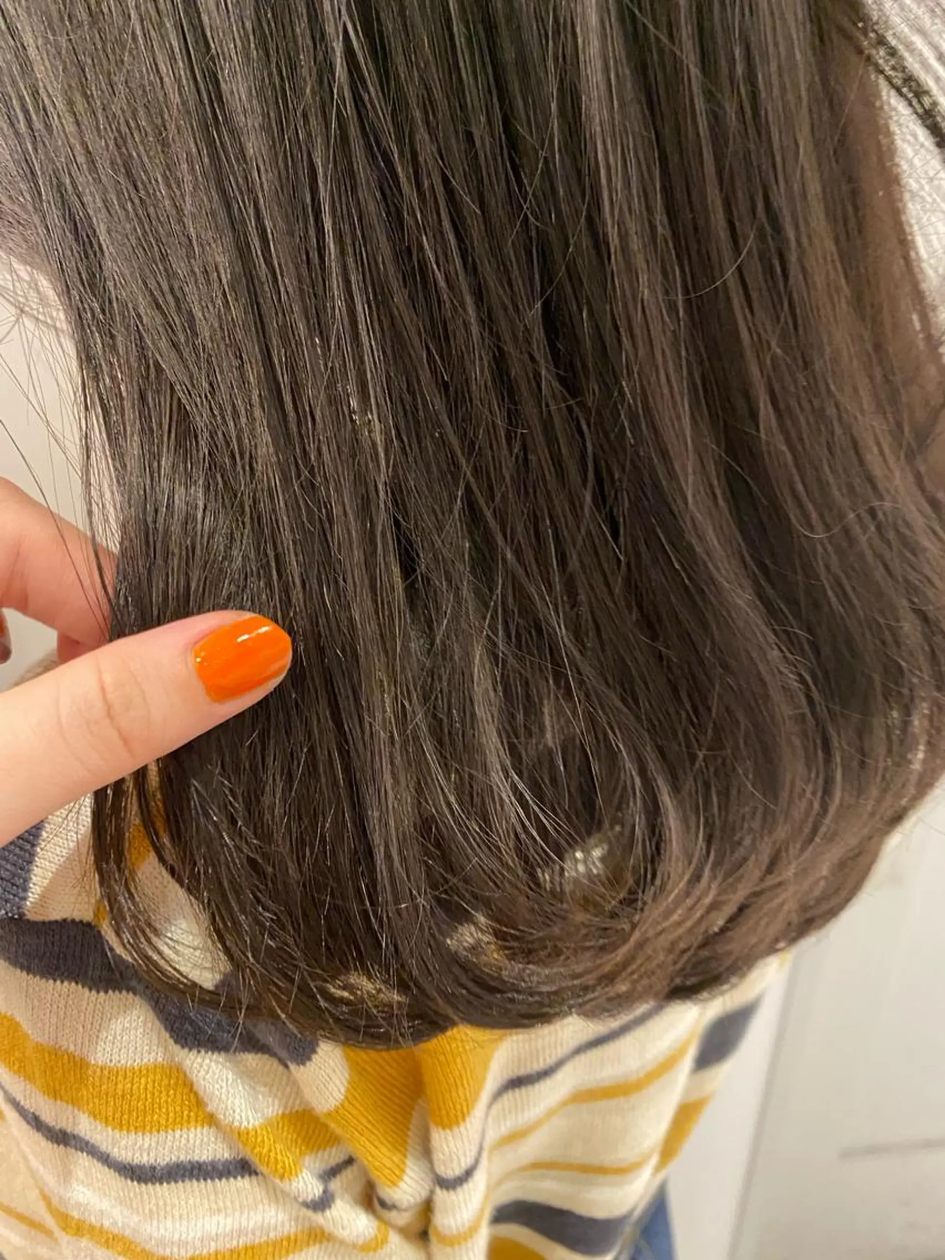 セミロング 頭皮につけないカラー /白髪ぼかし/実加永のヘアスタイル