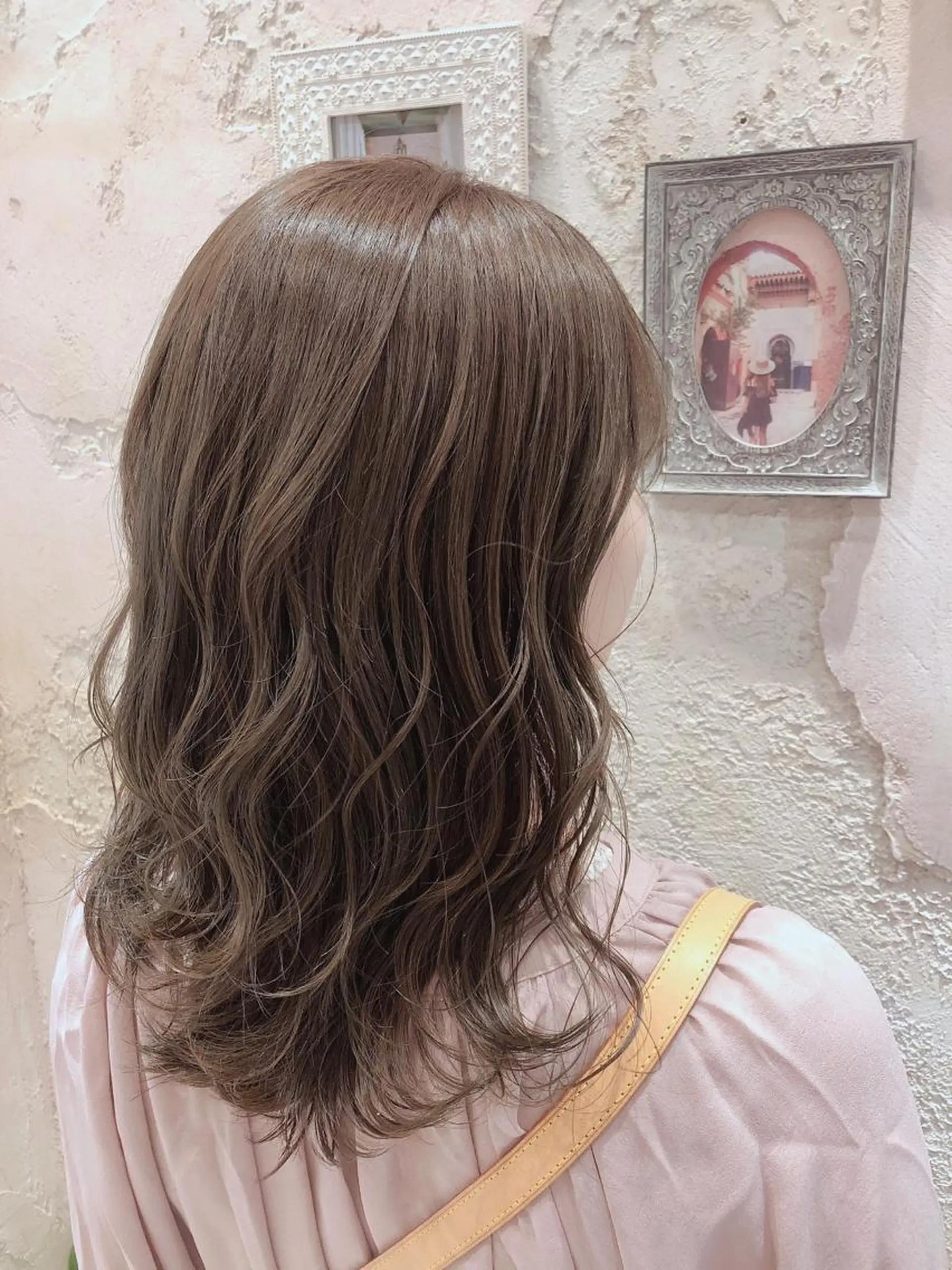 ミディアム カット ヘアカラー トリートメント 代表山口ひな 髪質改善のプロのヘアスタイル