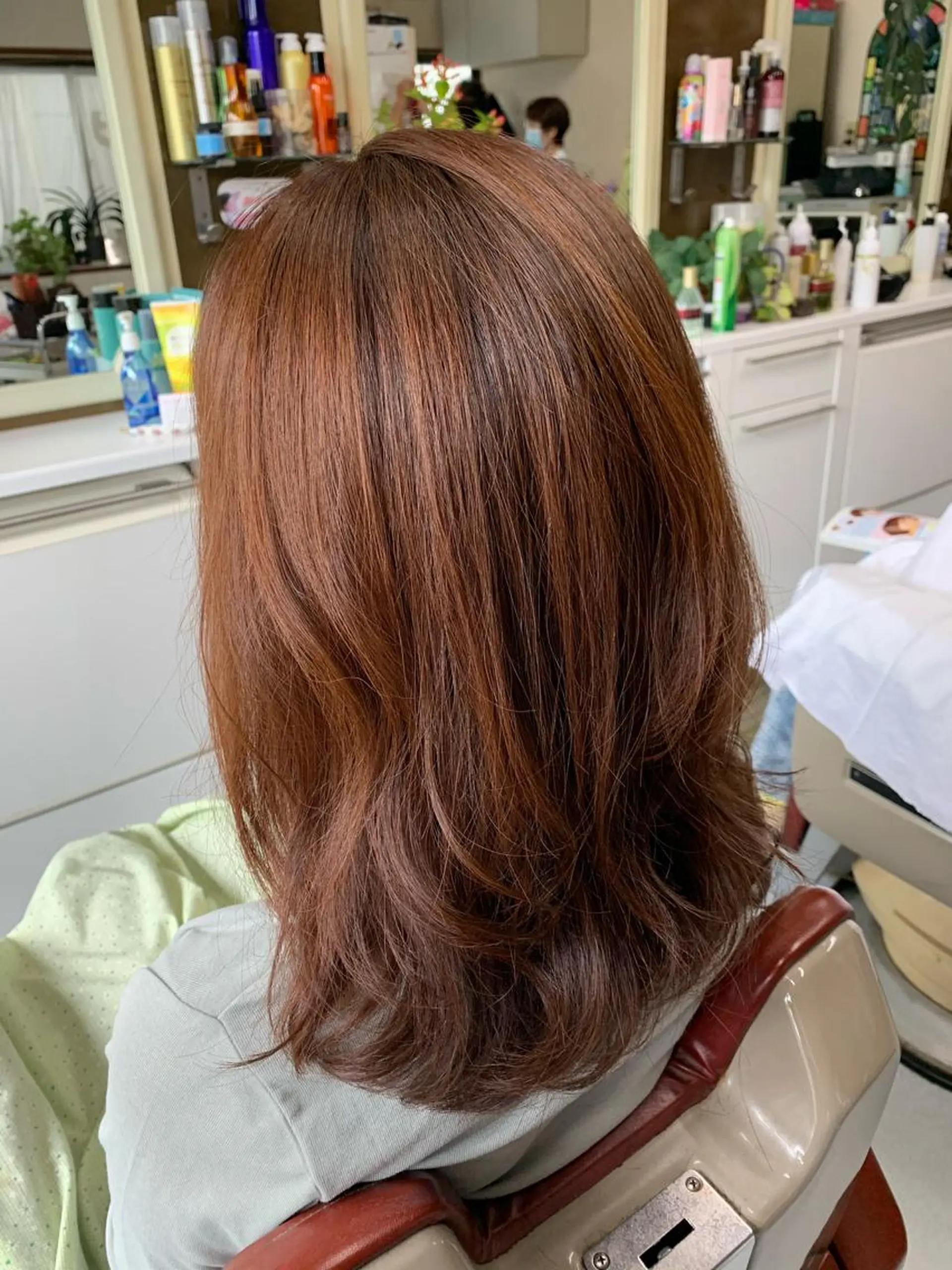 セミロング カラー カット ヘアカラー ストウ ナナエのヘアスタイル