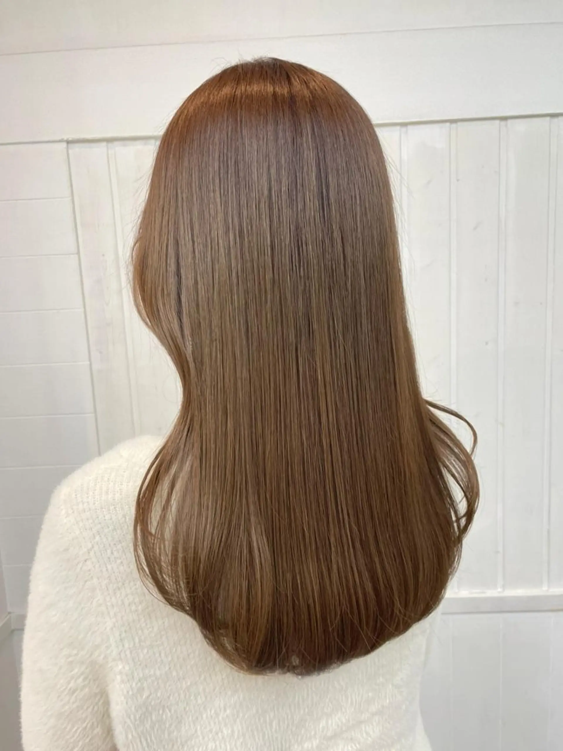 ミディアム パーマ カラー ミディアムパーマ アディクシーカラー アッシュ バレイヤージュ ミストバング カット ヘアカラー トリートメント 初めでも安心🌟 newi町田✂のヘアスタイル