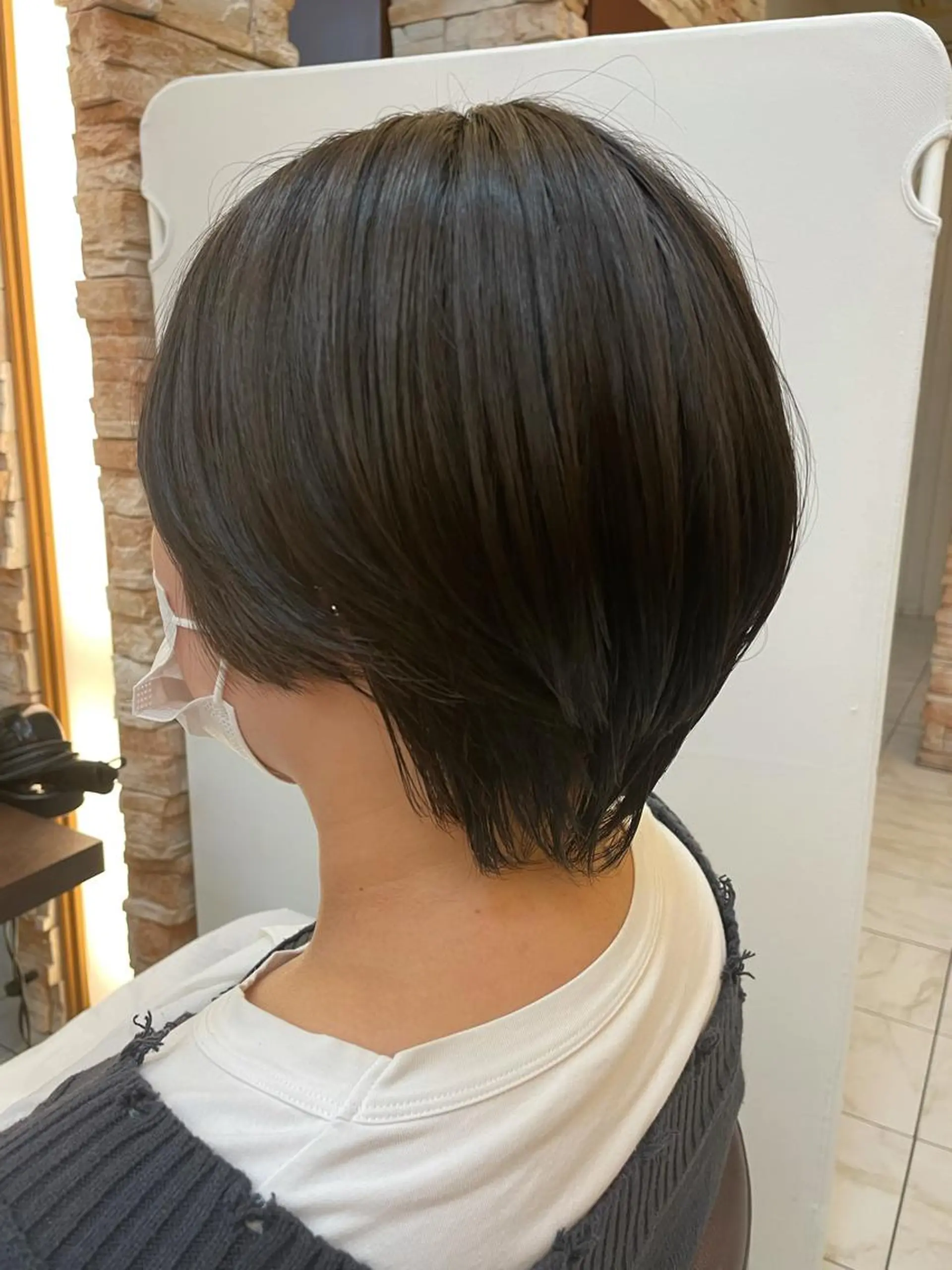 ショート 垢抜け透明感カラー 🌻篠崎あずさ🌻のヘアスタイル