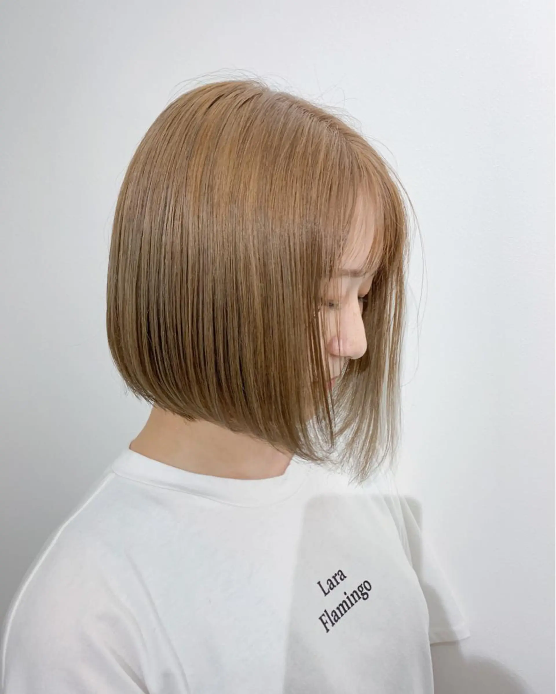 ショート カラー ベージュカラー ミルクティーベージュ OLTI所属・中村 勇星のヘアスタイル