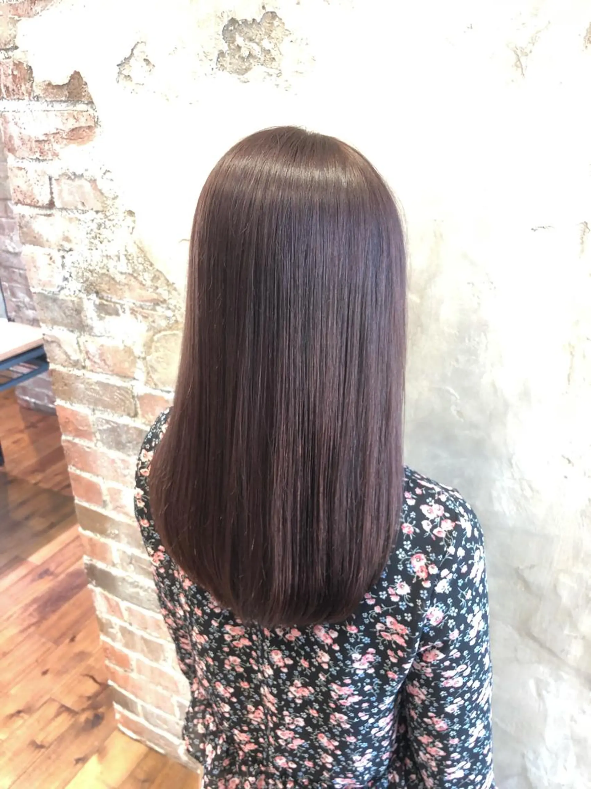 セミロング カラー レイヤー/艶カラー 韓国/石戸谷海斗のヘアスタイル