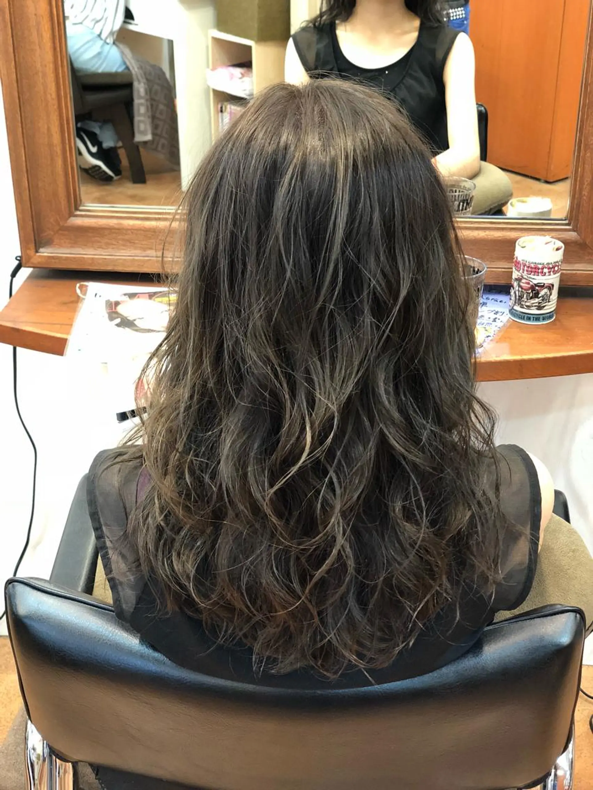 セミロング LOCO Ko-kiのヘアスタイル