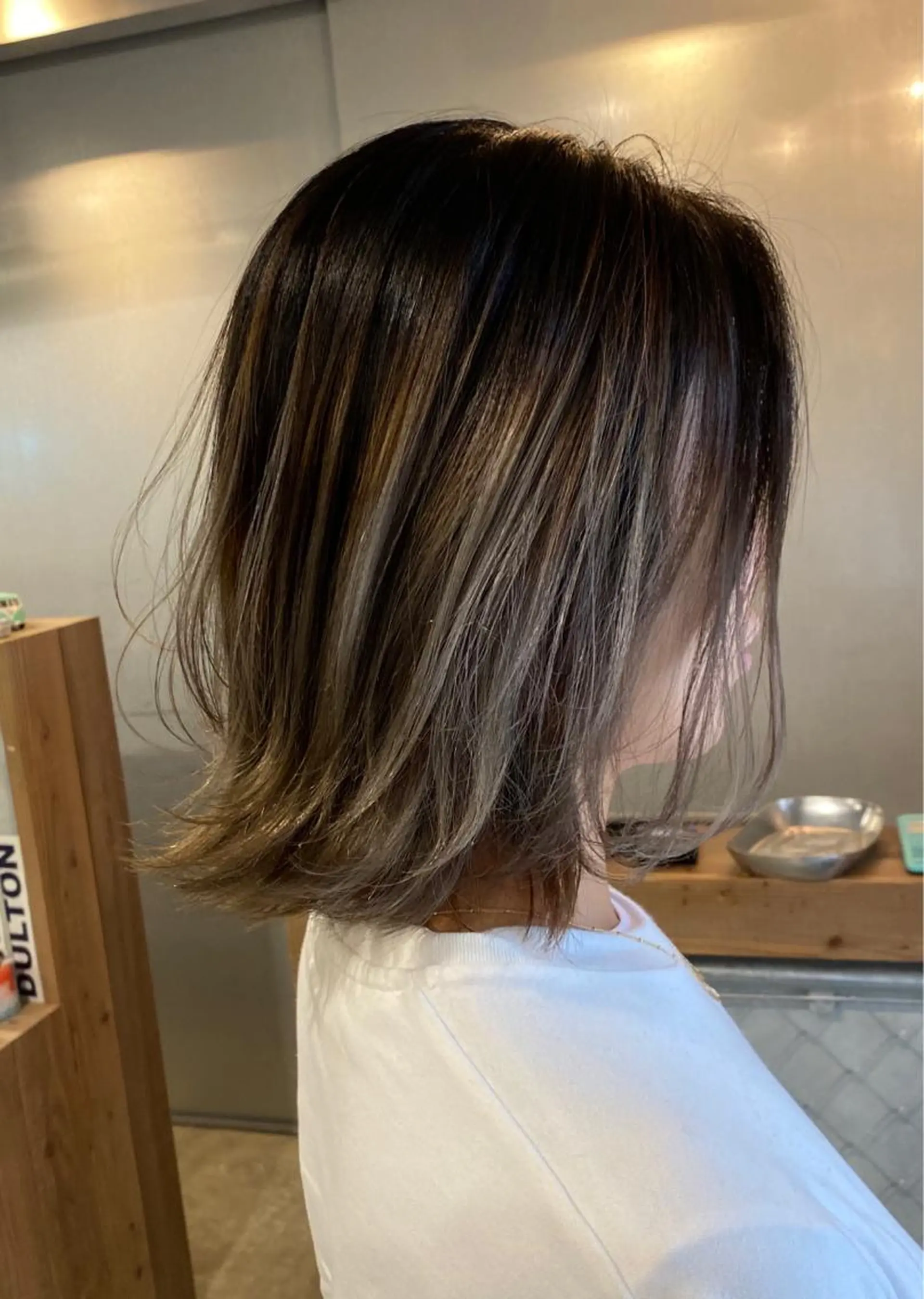 ショート カラー アッシュ バレイヤージュ ベージュカラー レイヤーカット 竹嶌 健吾のヘアスタイル