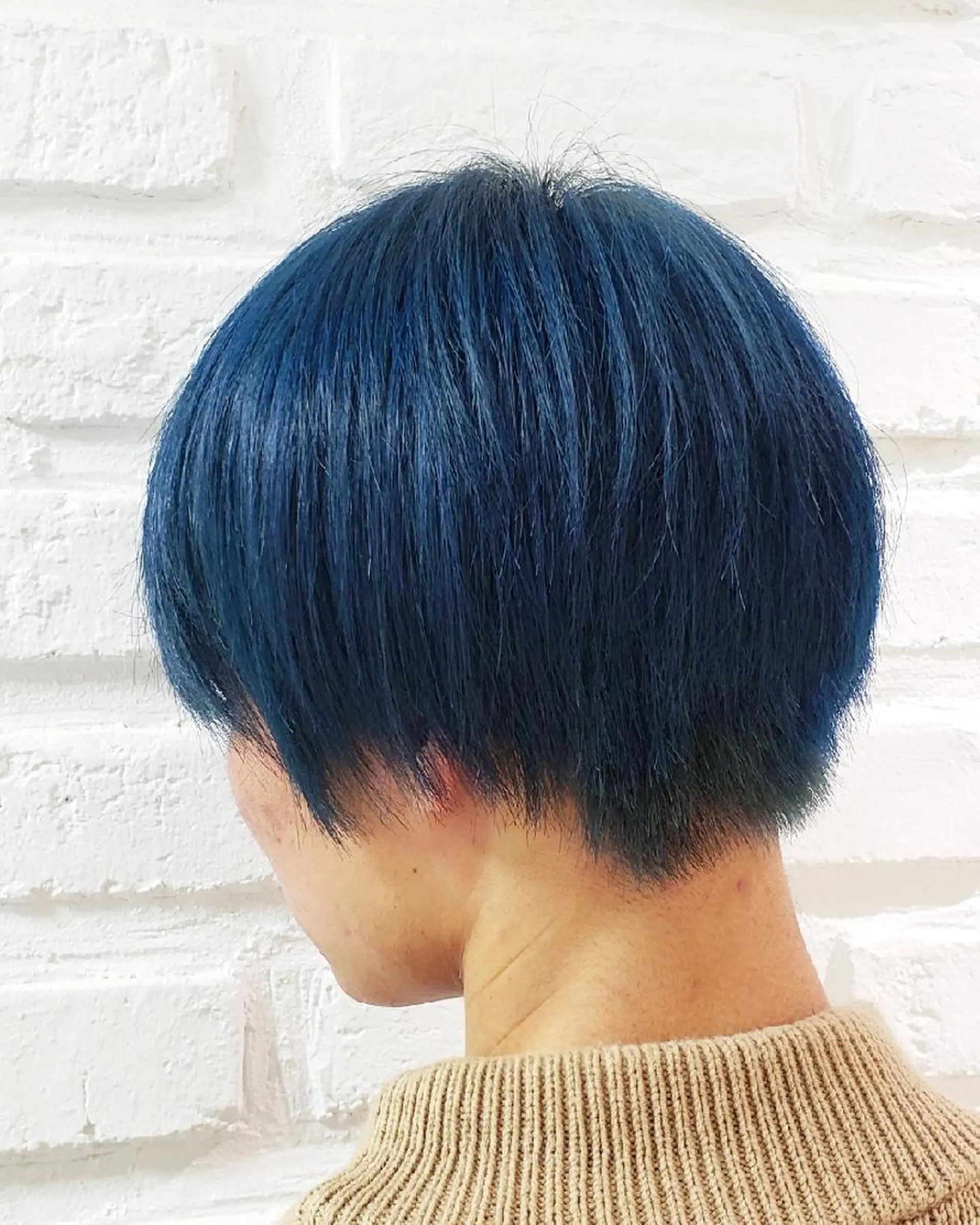 メンズ カラー メンズブリーチ ブリーチ ブルーカラー イルミナカラー 染野 匠のヘアスタイル