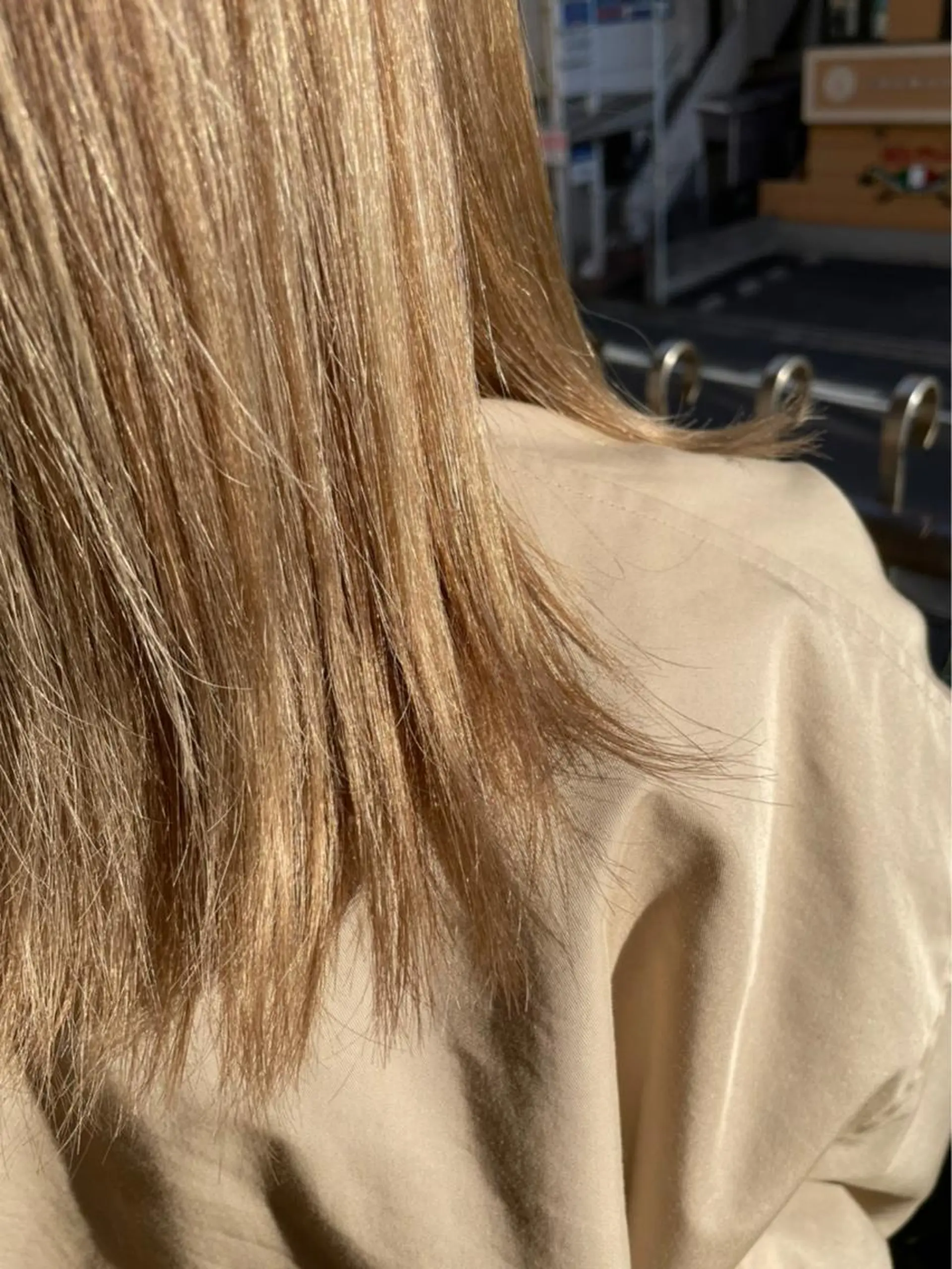 セミロング カラー カット ヘアカラー ELLE&SALLY 石野のヘアスタイル