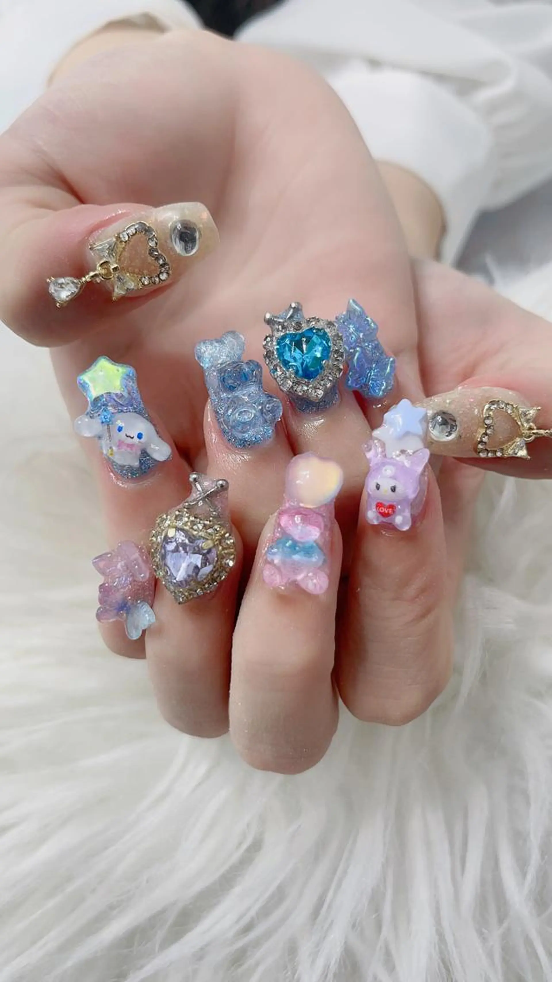 ネイル 菲菲ネイルサロン所属・FF フィフィネイルサロンのネイルデザイン