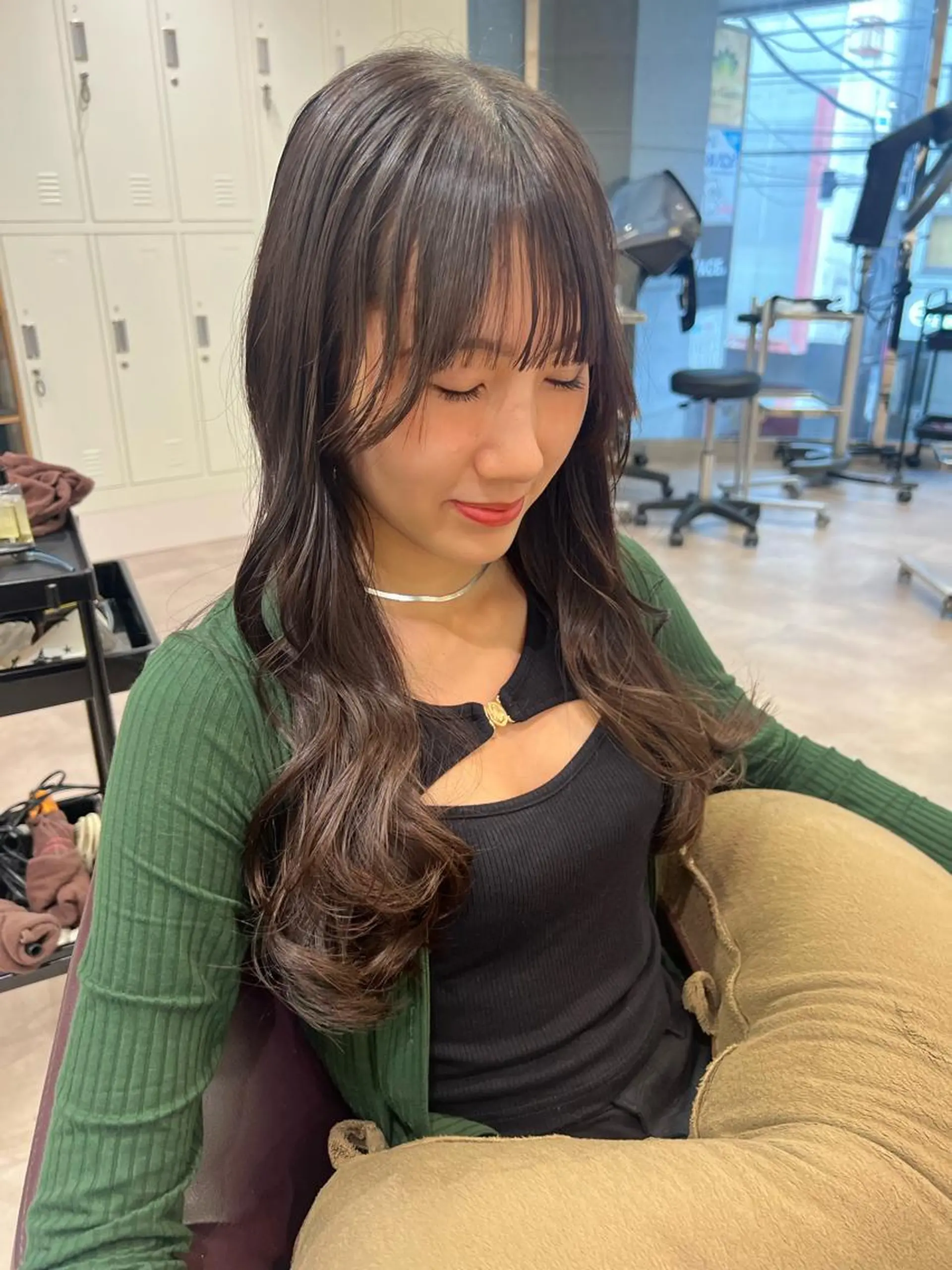 セミロング mEg hair creation 新川崎所属・カラー/塚原里沙 川崎のヘアスタイル