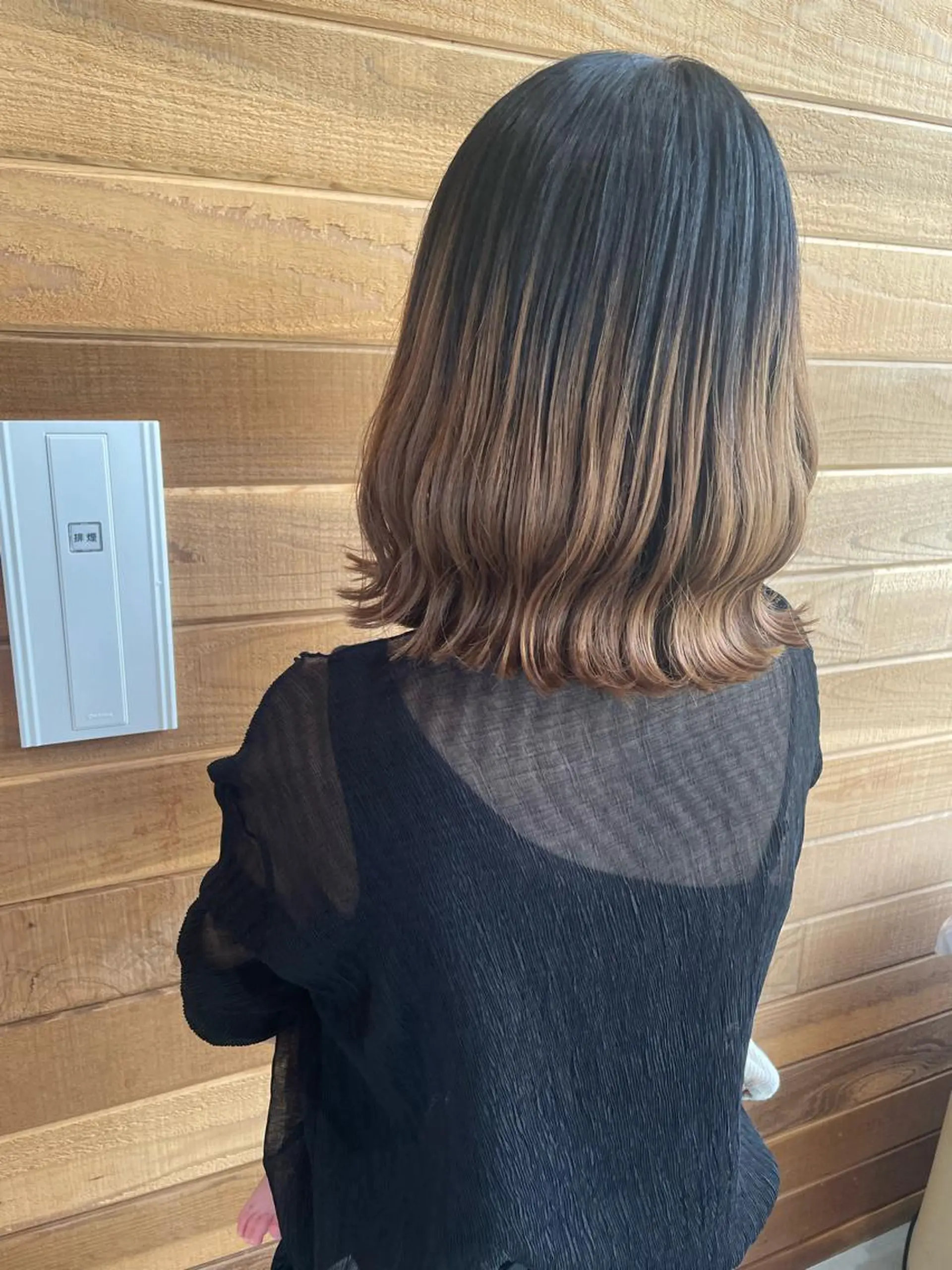 ミディアム カット SOU所属・ふるかわ れなのヘアスタイル