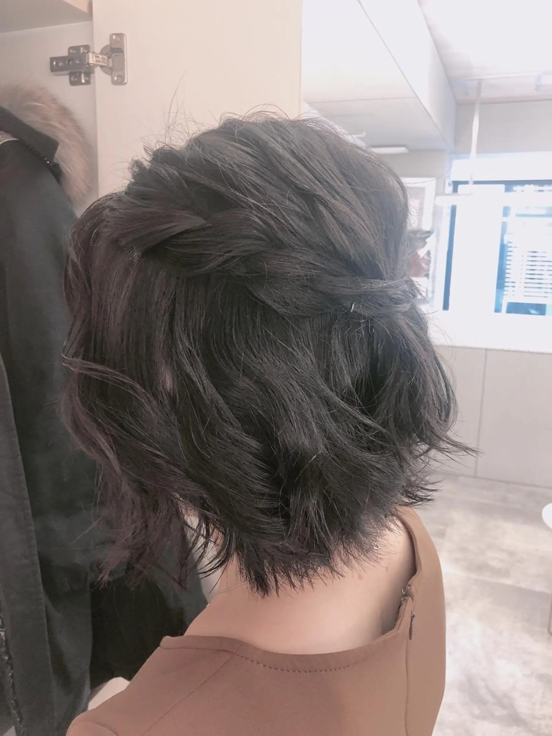 ショート ヘアアレンジ ハーフアップ ショートボブ ボブ ショートヘア ヘアセット 艶カラー🩶縮毛矯正 辻紗耶加のヘアスタイル