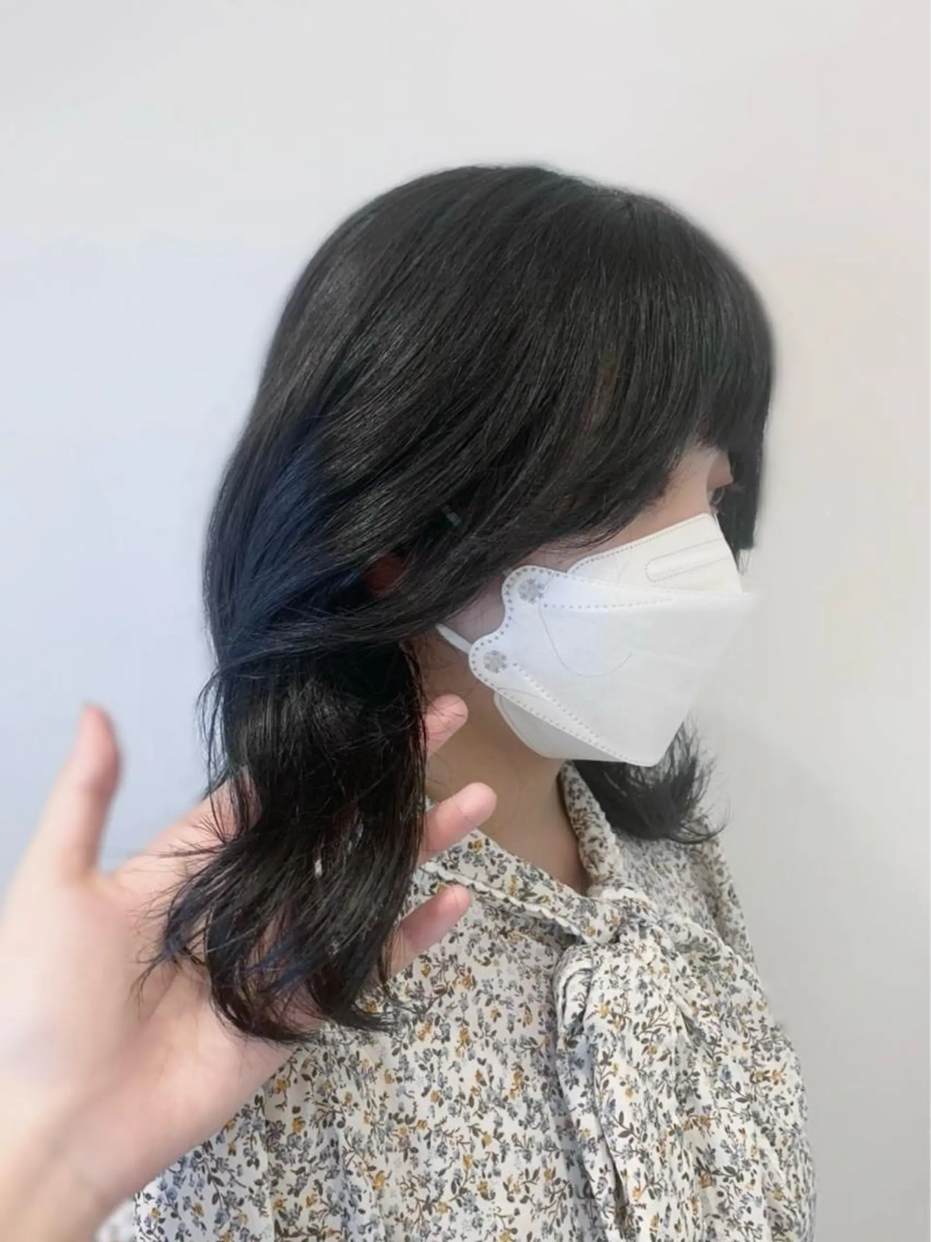 セミロング カラー ヘアアレンジ 黒髪 ブルーカラー ブルーブラック 顔まわりレイヤー 顔周りカット ヘアカラー トリートメント 🍓女性専用サロン/ こころ🍓のヘアスタイル