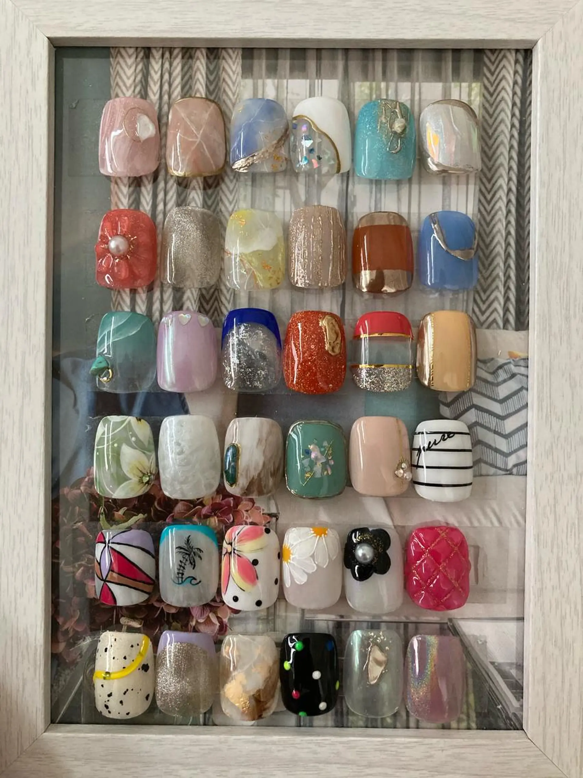 ネイル フットネイル フットネイル soluna ソルーナのネイルデザイン