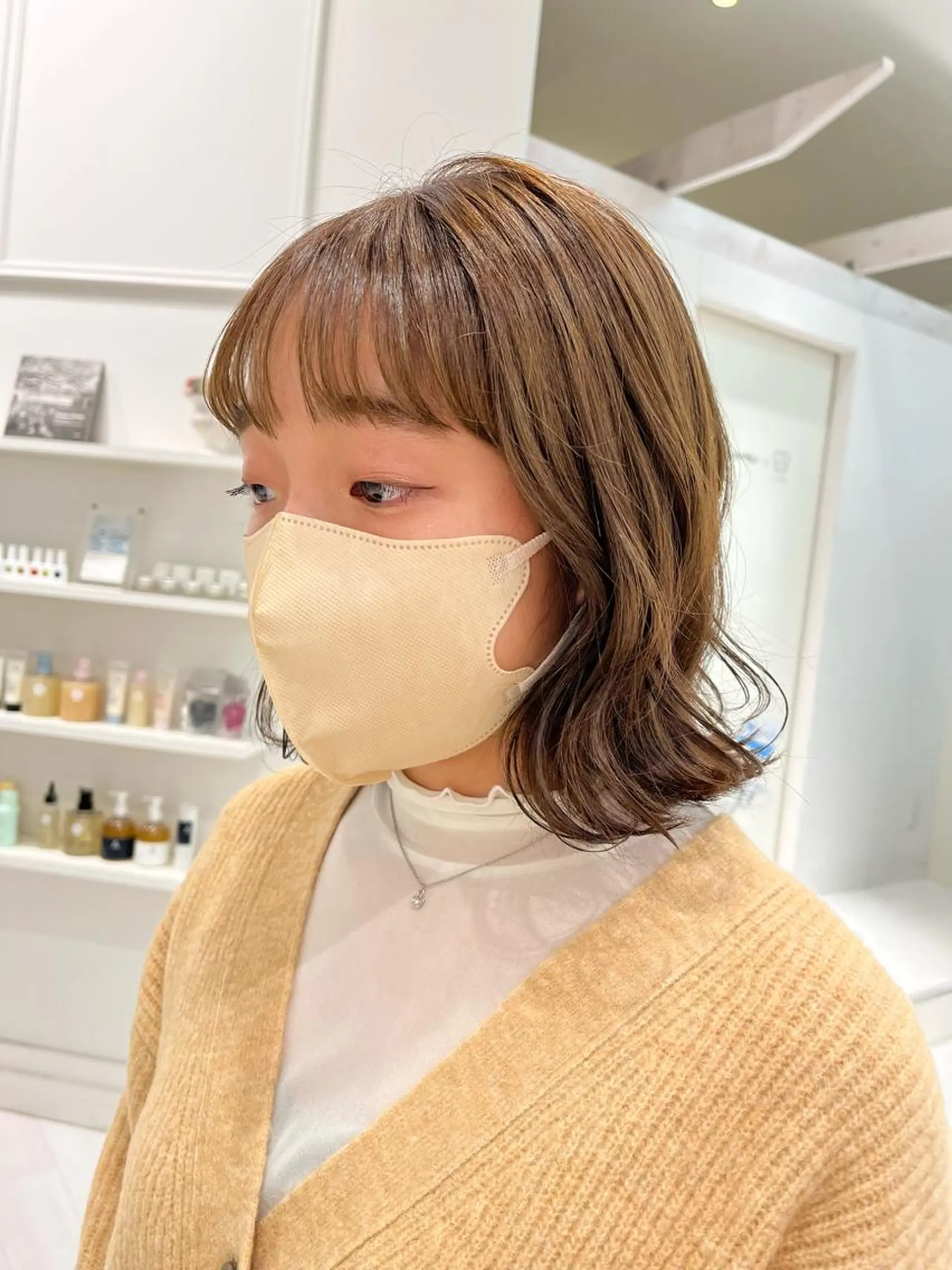 ショート カラー ベージュカラー ショコラベージュ カット ヘアカラー GOODDAY ヘアサロンのヘアスタイル