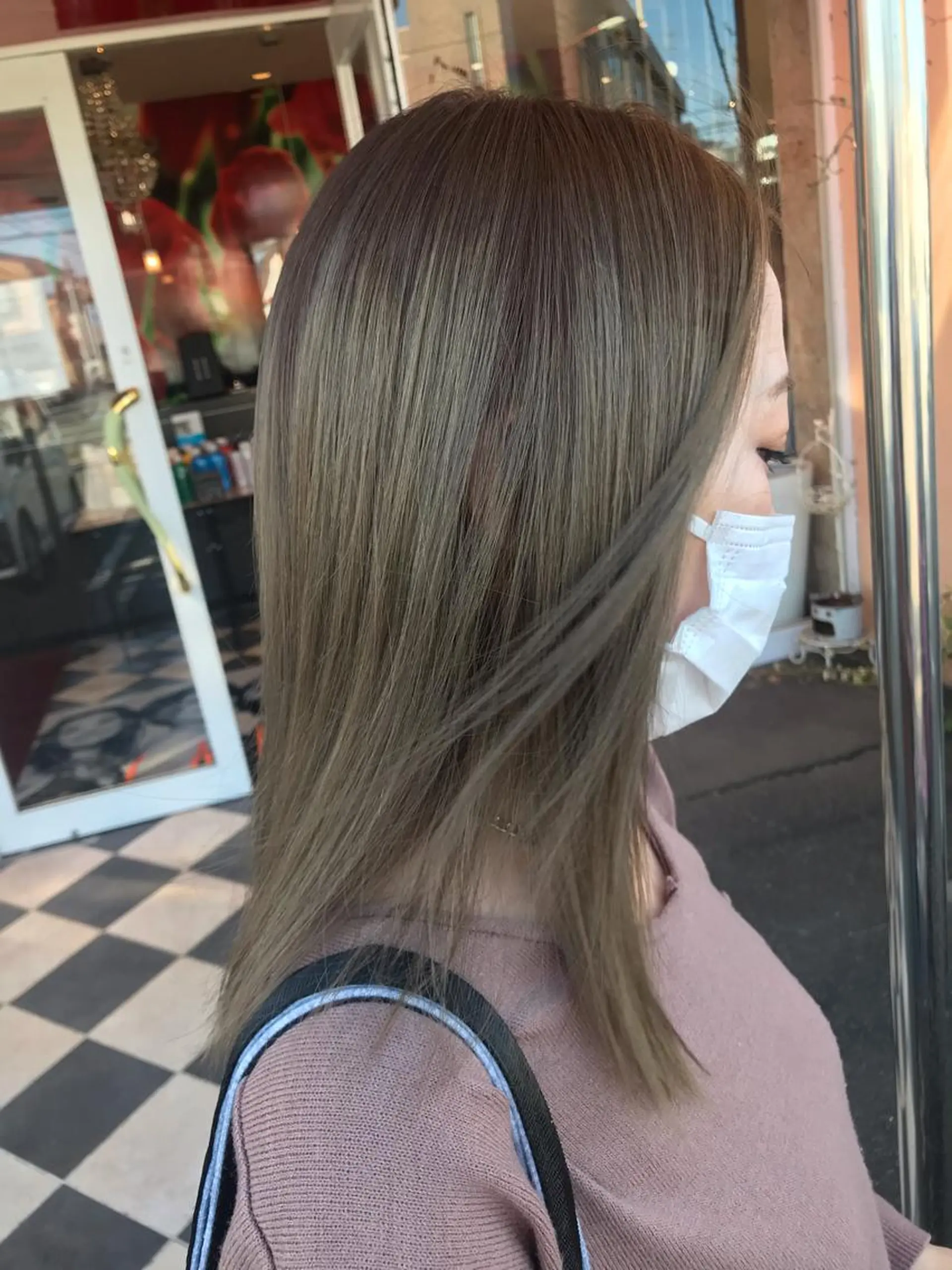 セミロング カット ヘアカラー 下條 真のヘアスタイル