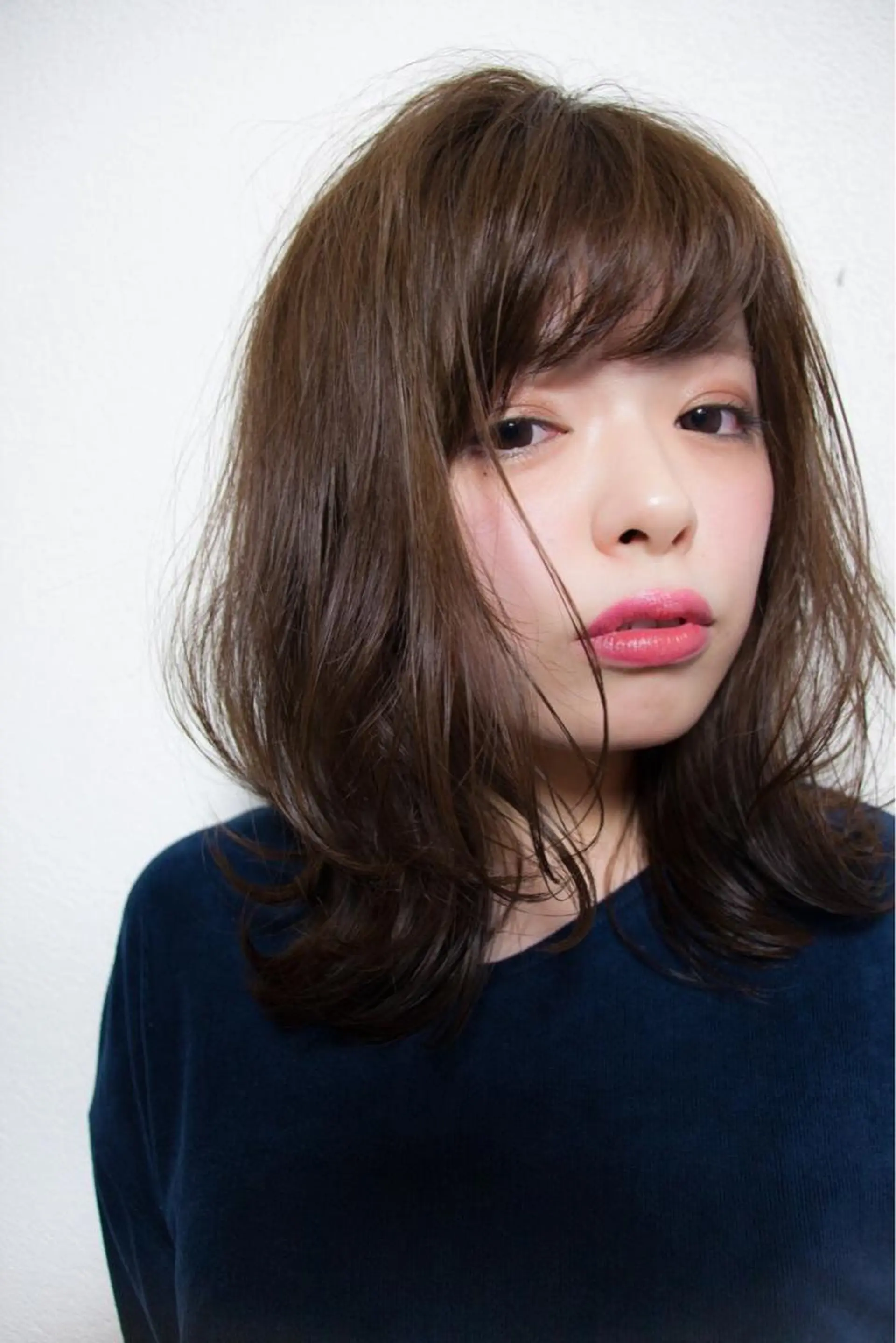 ミディアム カラー 透明感カラー グレージュ RESBORN所属・長岡 大偉のヘアスタイル