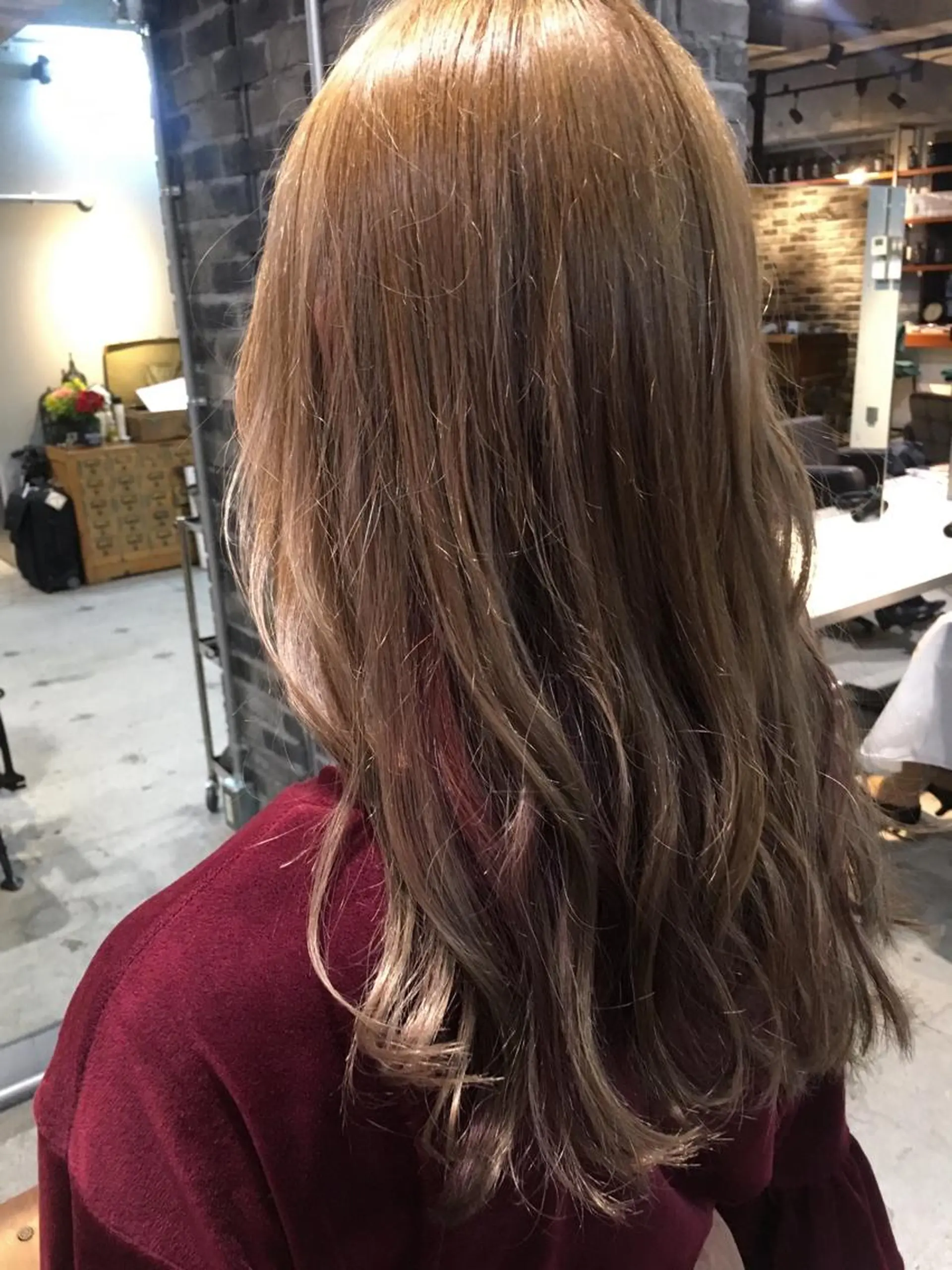 ロング カラー ベージュカラー ブリーチ インナーカラー ラベンダーカラー ミルクティーベージュ 代表 中島貴志のヘアスタイル