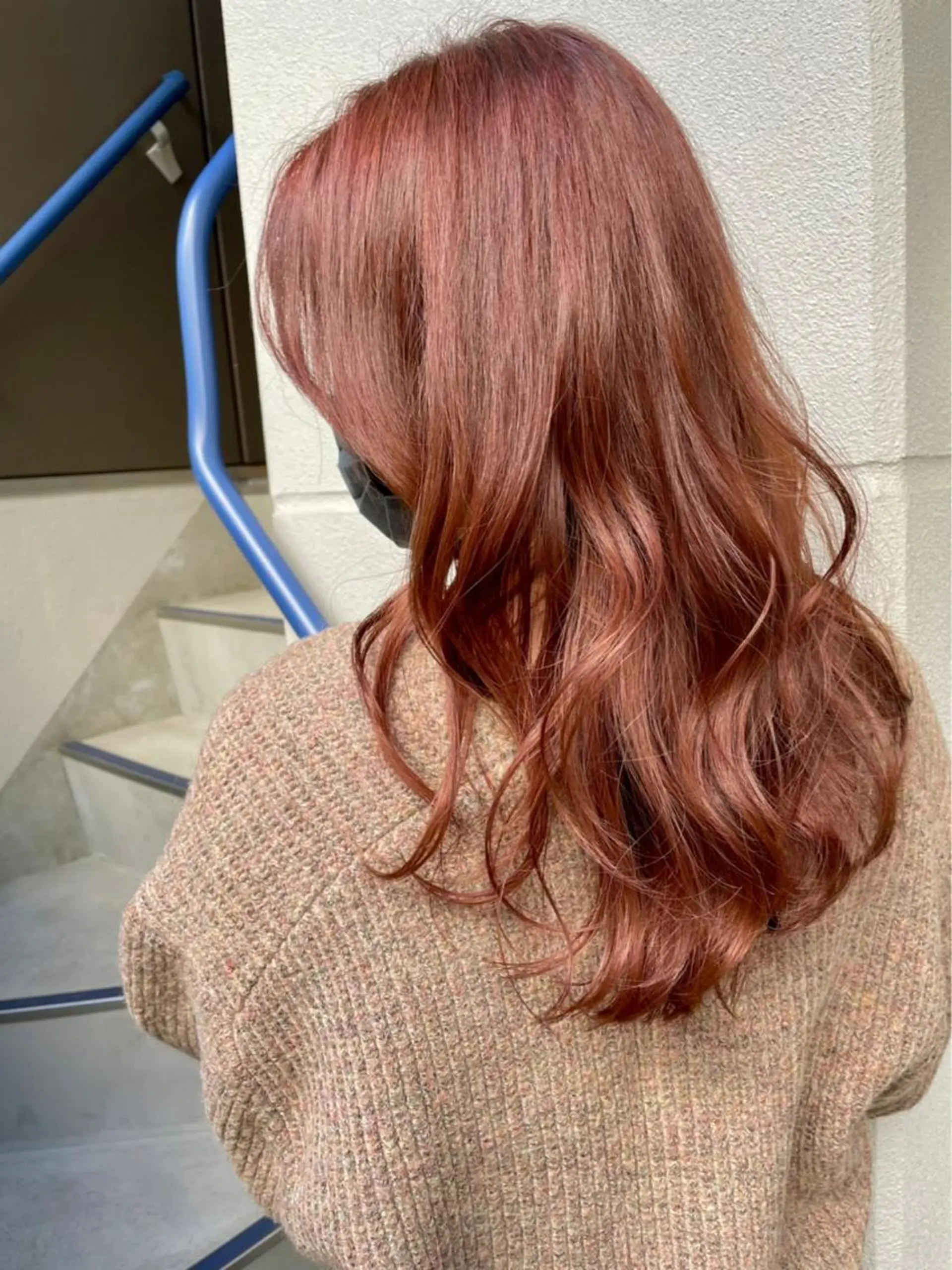 ロング カラー ショートボブ ベージュカラー 黒髪 ブリーチ ブルーカラー 大瀧菜月 ボブ/艶髪縮毛矯正のヘアスタイル